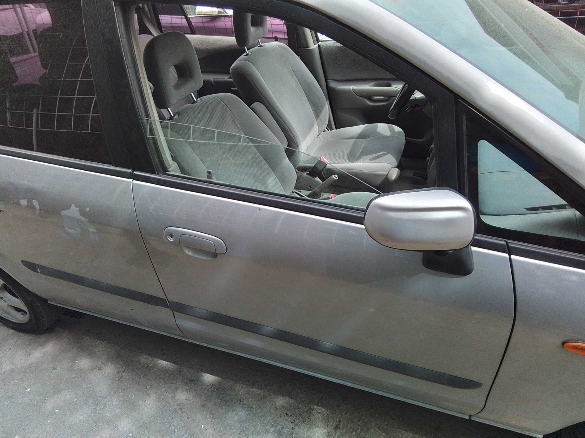 Recambio de puerta delantera derecha para mazda premacy (cp) 2.0 cat referencia OEM IAM   