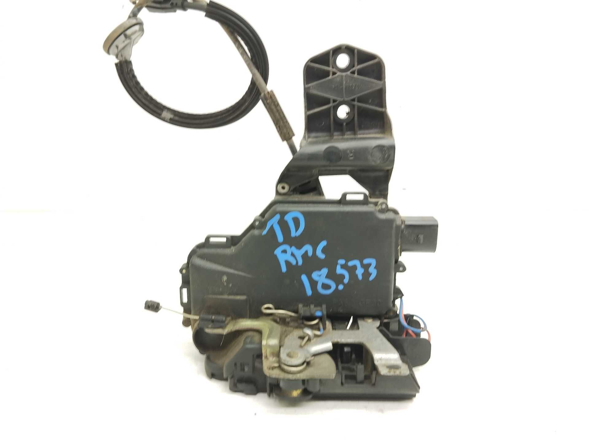 Recambio de cerradura puerta trasera derecha para volkswagen passat berlina (3b3) comfortline referencia OEM IAM 3B4838016A 1176
