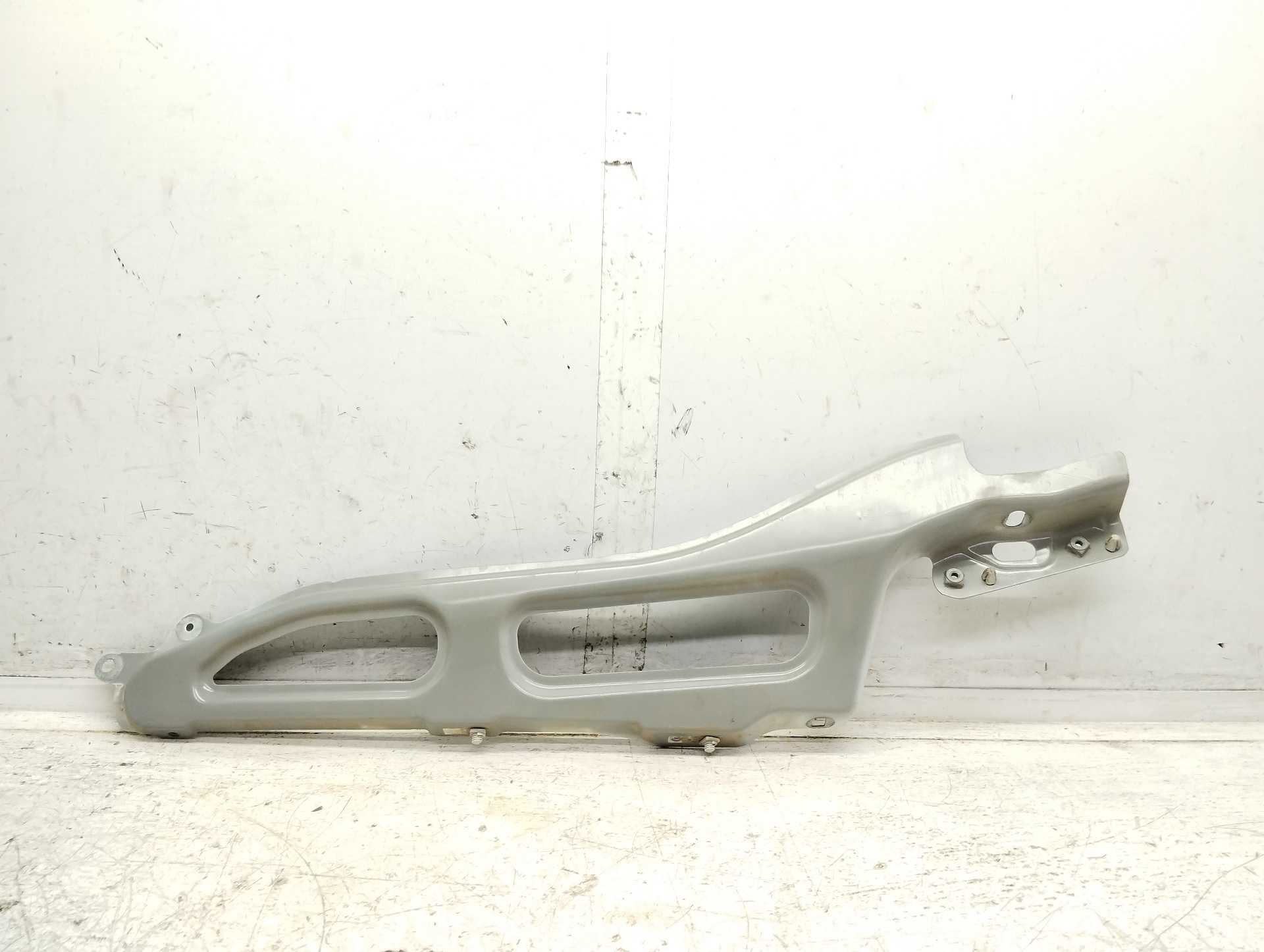Recambio de moldura para renault scenic iv zen referencia OEM IAM 641356482  