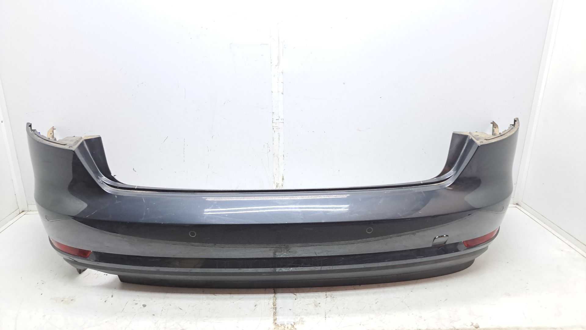 Recambio de paragolpes trasero para audi a4 berlina (8w2) básico referencia OEM IAM 8W5807067A 8w5807385 