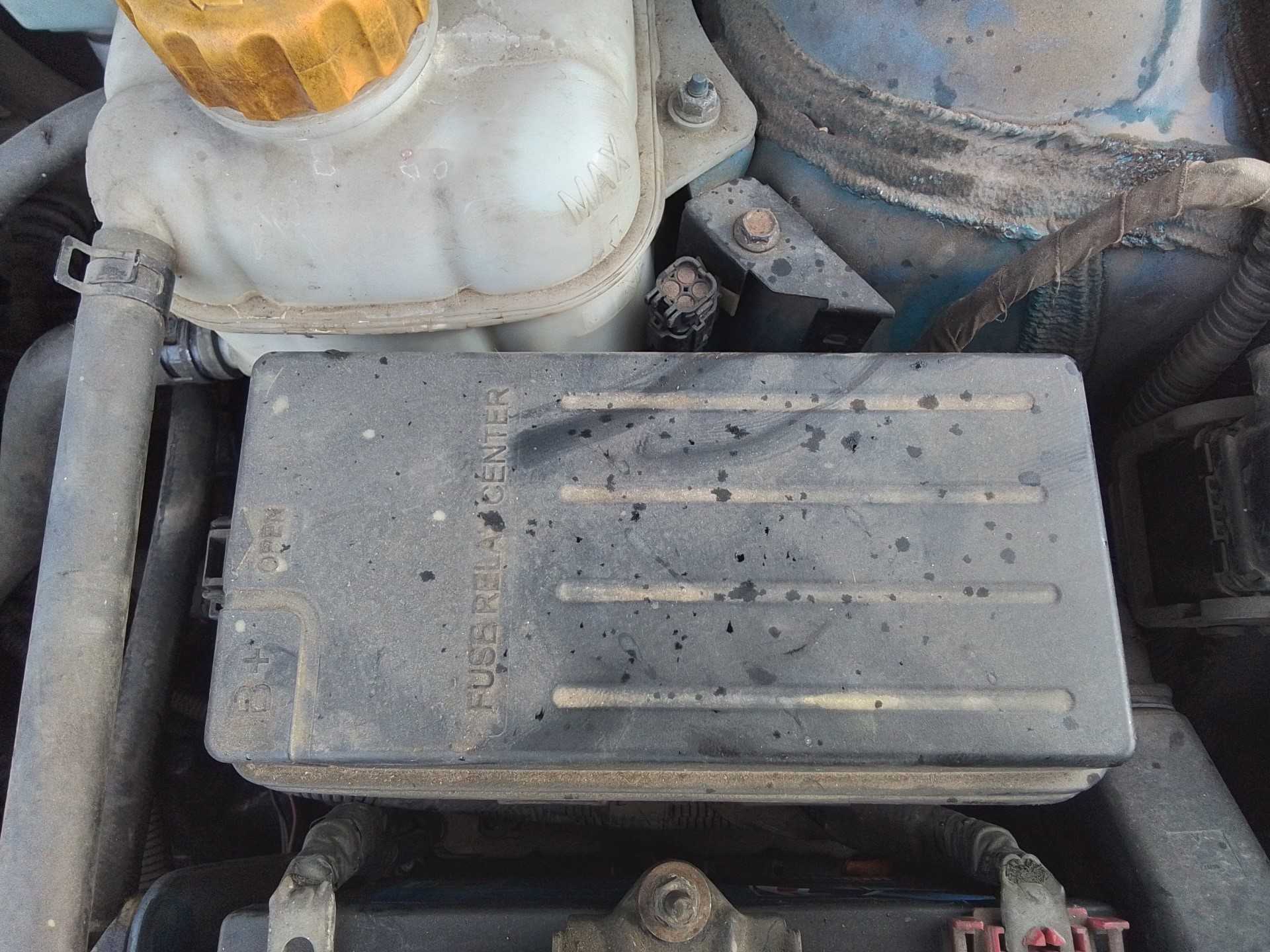 Recambio de caja reles / fusibles para daewoo nubira berlina se referencia OEM IAM   