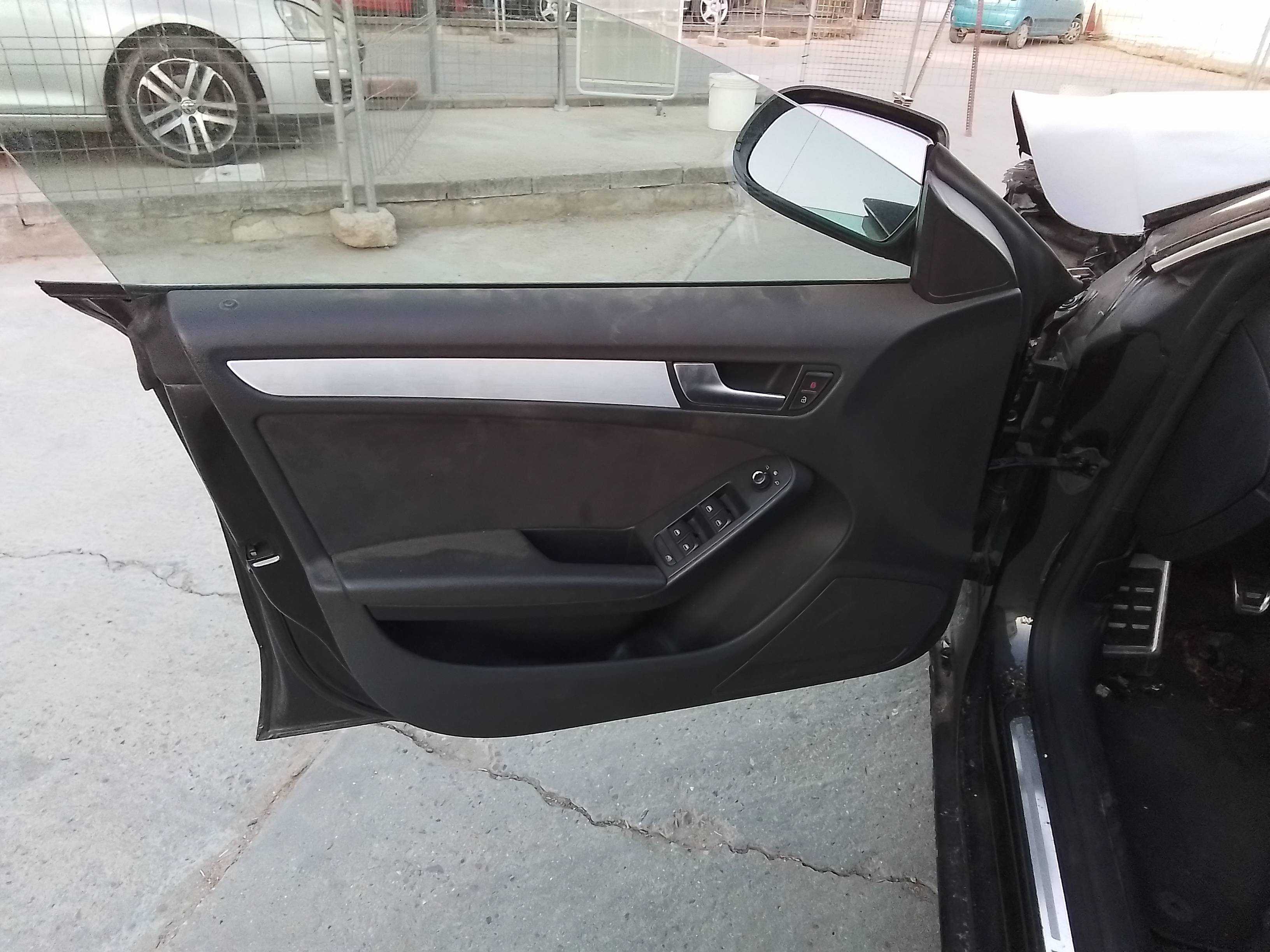 Recambio de guarnecido puerta delantera izquierda para audi a5 sportback (8t) 2.0 16v tfsi referencia OEM IAM   