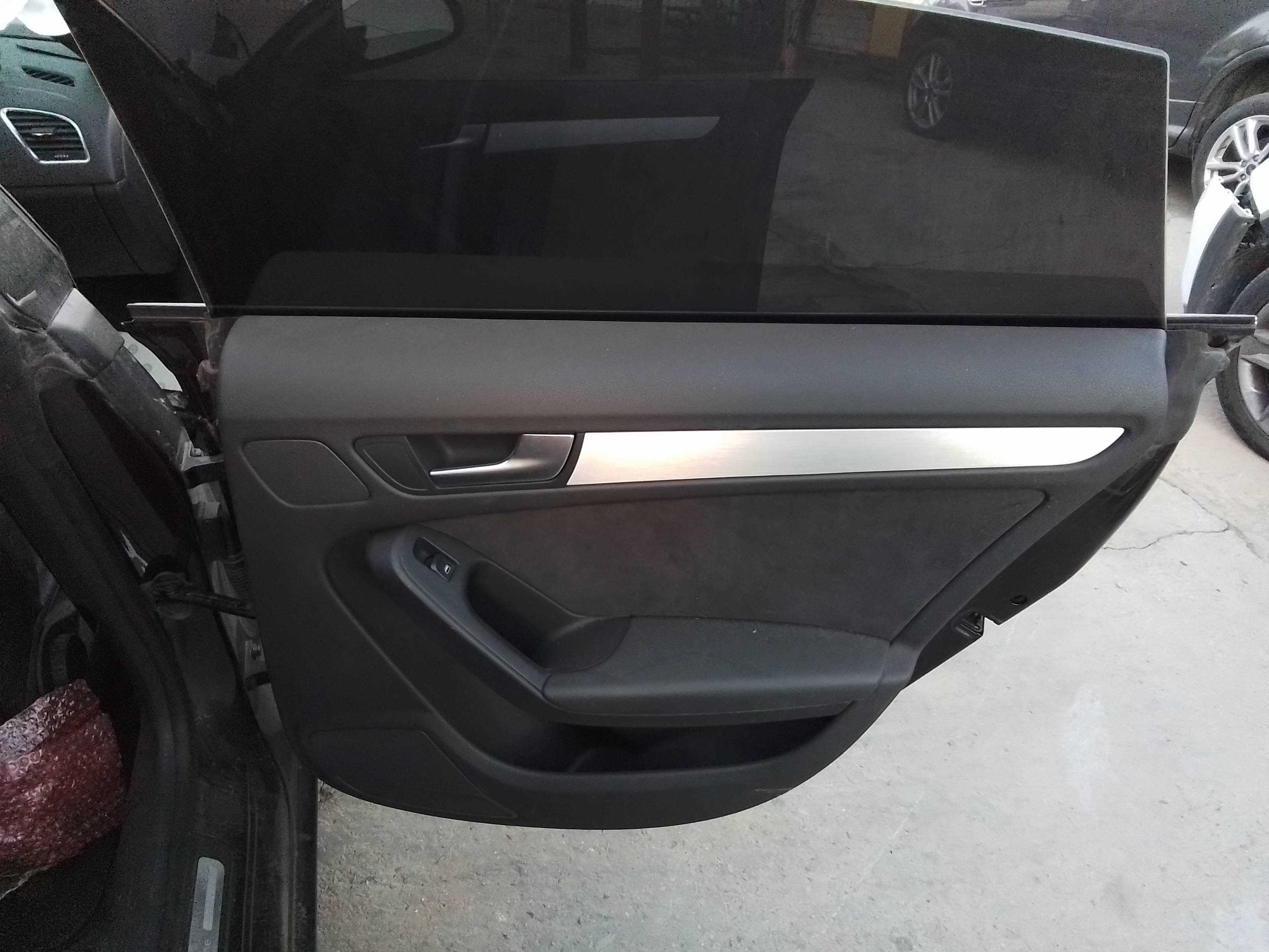 Recambio de guarnecido puerta trasera derecha para audi a5 sportback (8t) 2.0 16v tfsi referencia OEM IAM   