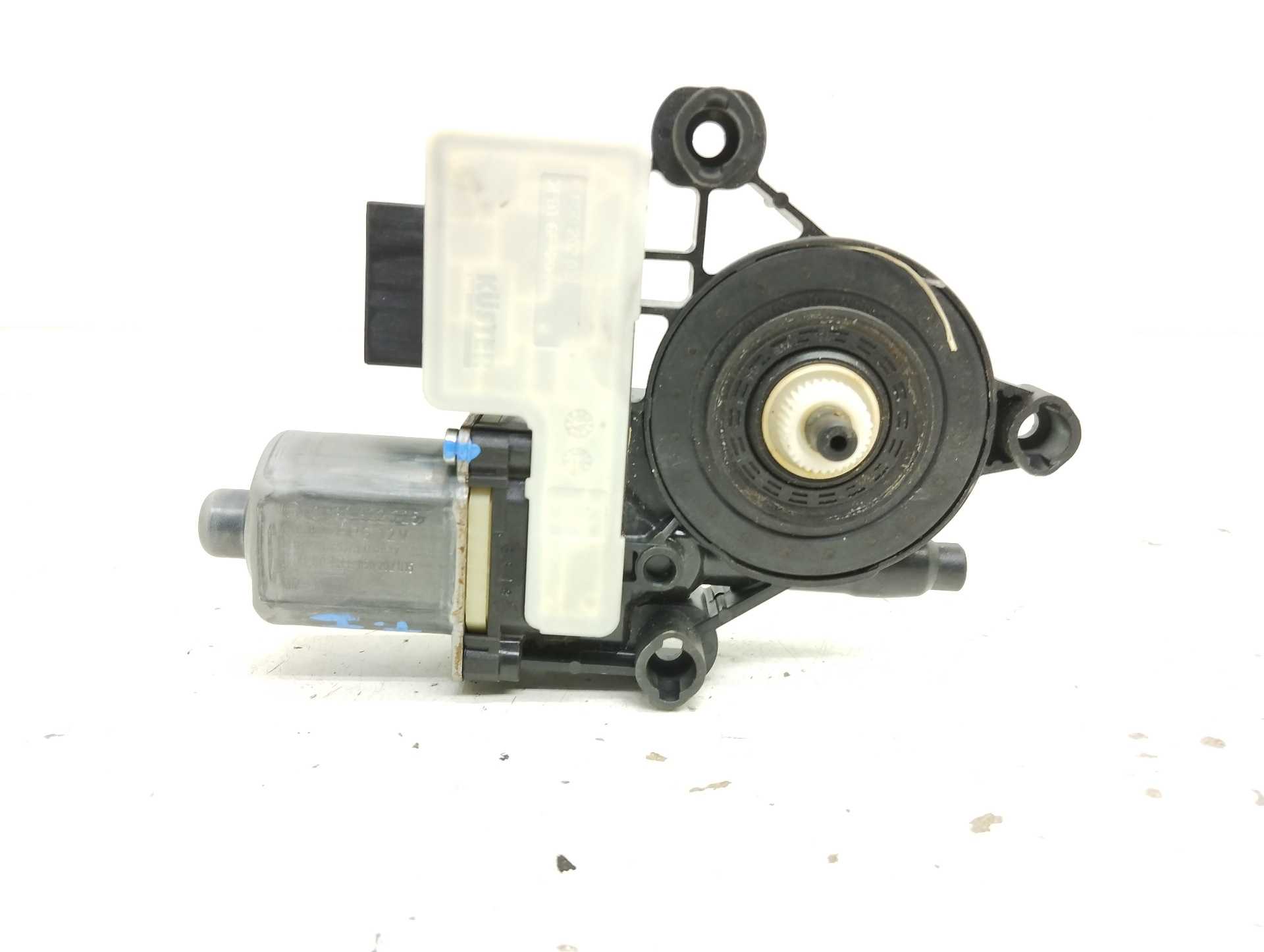 Recambio de motor elevalunas trasero izquierdo para seat leon (5f1) i-tech referencia OEM IAM 5Q0959811A 0130822725 E850202015
