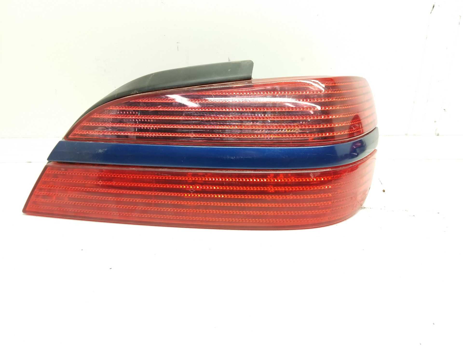 Recambio de piloto trasero derecho para peugeot 406 berlina (s1/s2) srdt referencia OEM IAM 23260401  