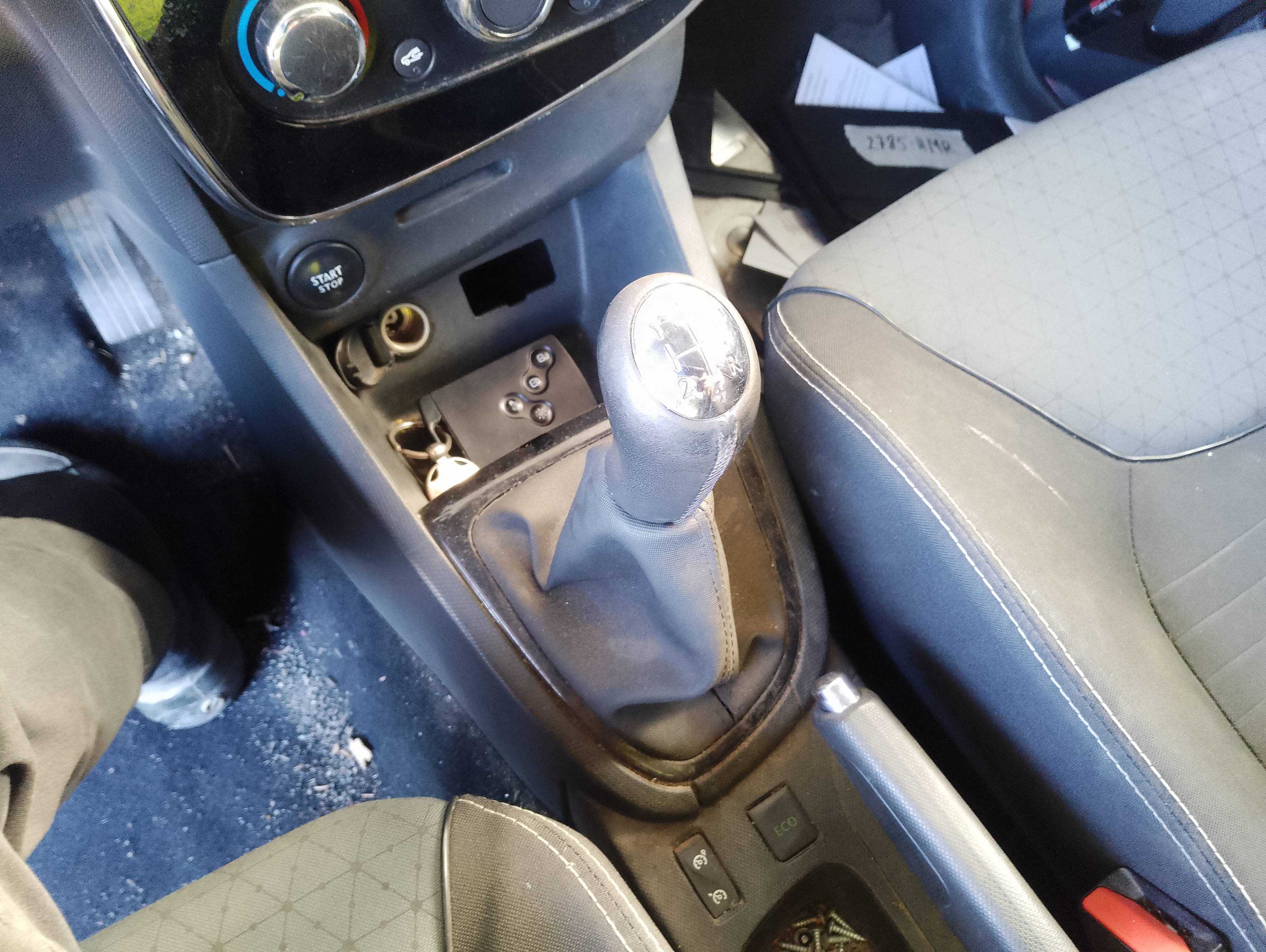 Recambio de palanca cambio para renault clio iv 1.5 dci referencia OEM IAM   