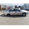 mitsubishi carisma berlina 5 (da0) del año 2002