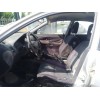 mitsubishi carisma berlina 5 (da0) del año 2002