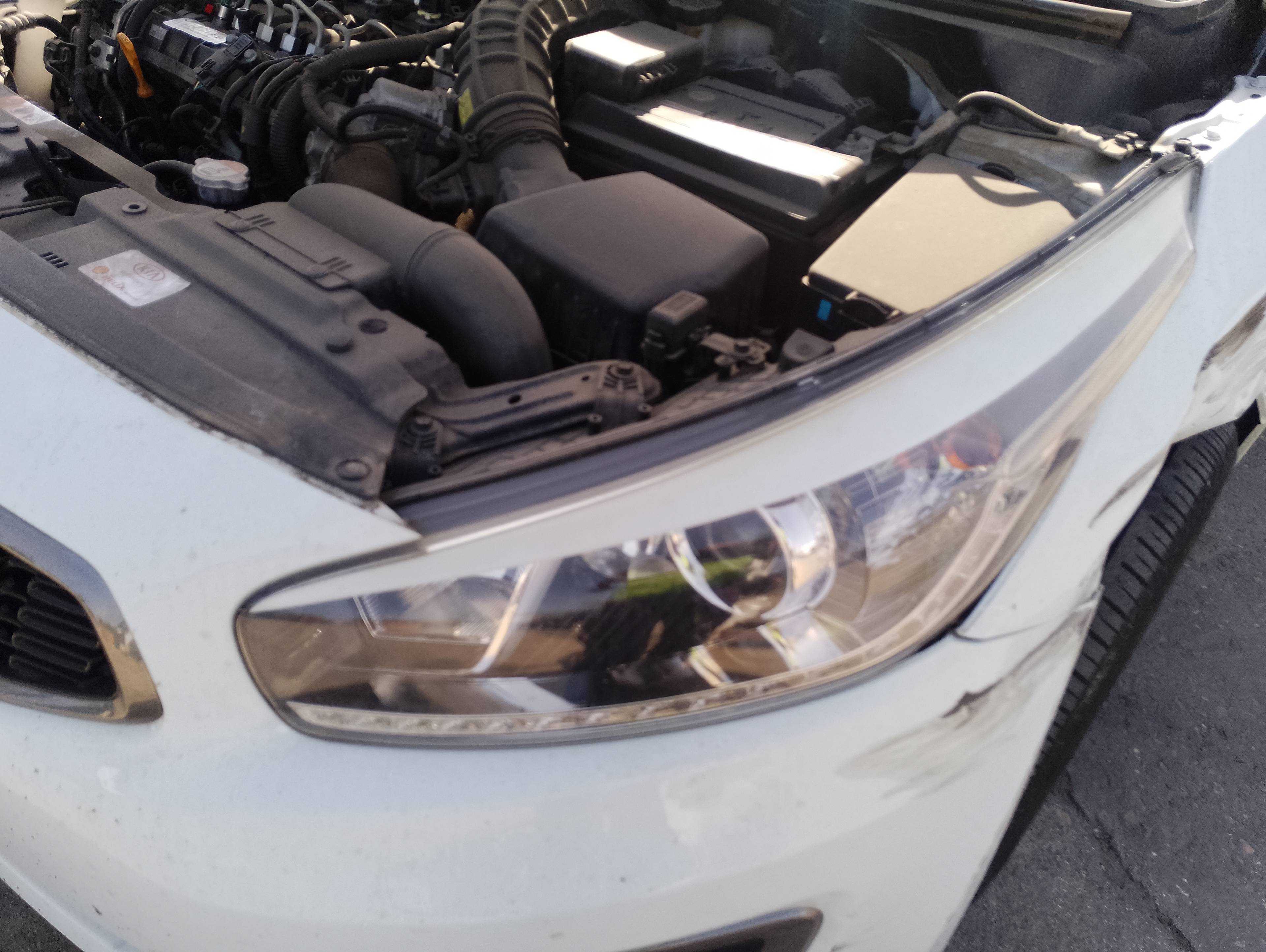 Recambio de faro izquierdo para kia cee´d business referencia OEM IAM L009A22YAQ4  