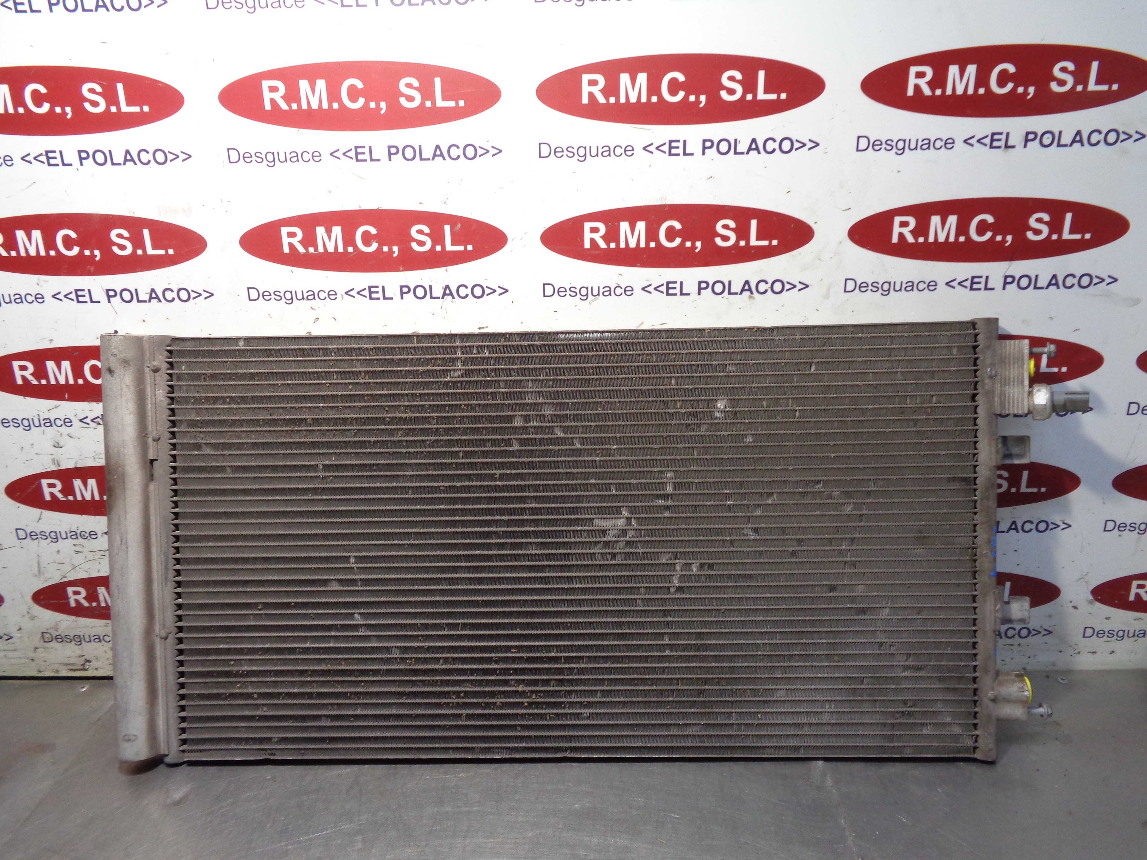 Recambio de condensador / radiador aire acondicionado para renault fluence limited referencia OEM IAM 921009956  