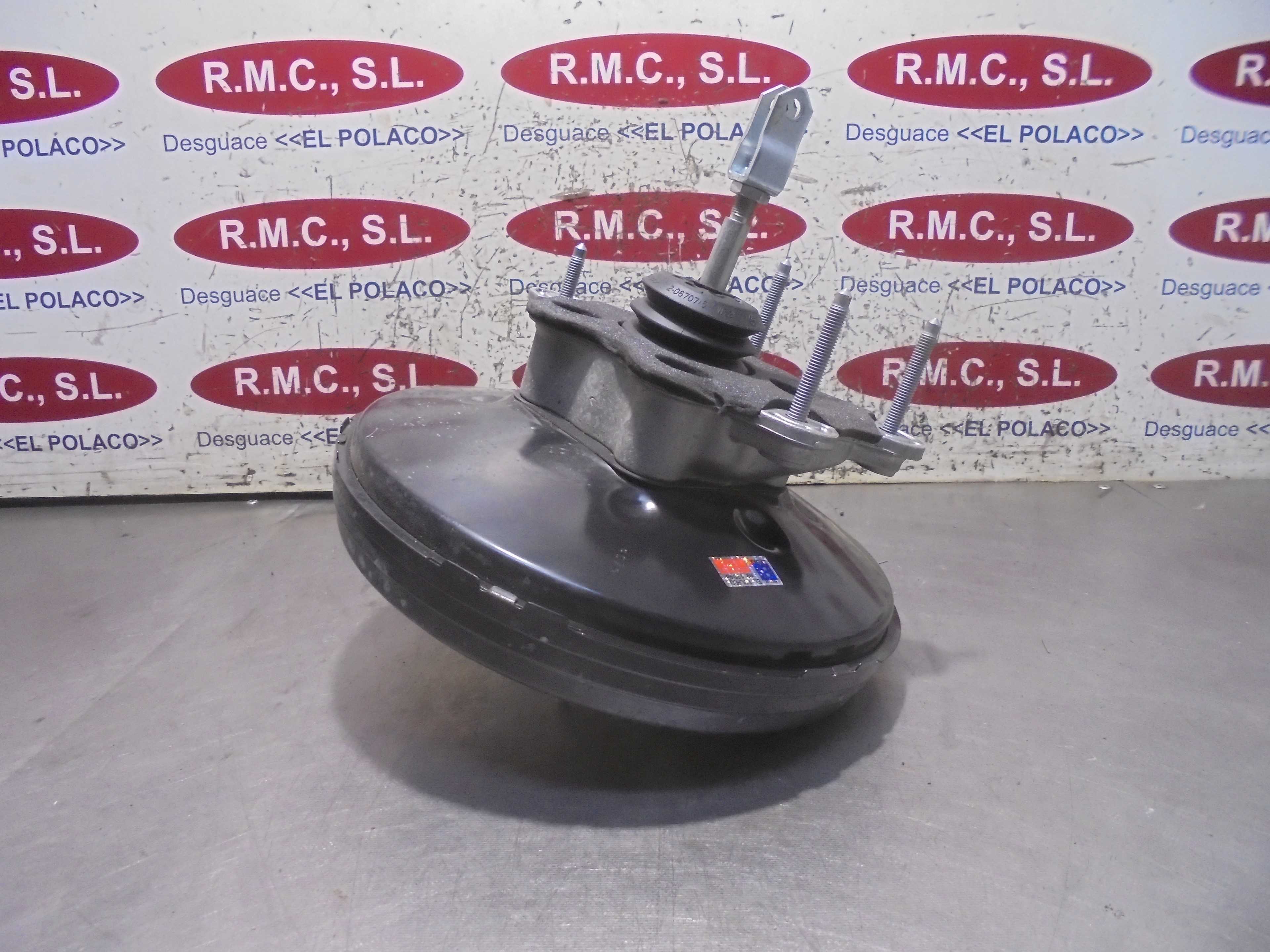 Recambio de servofreno para nissan juke (f15) acenta referencia OEM IAM 472101KA0A  