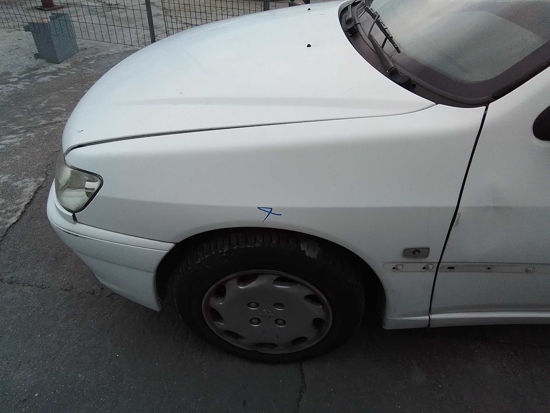 Recambio de aleta delantera izquierda para peugeot 306 berlina 3/4/5 puertas (s2) xr referencia OEM IAM   