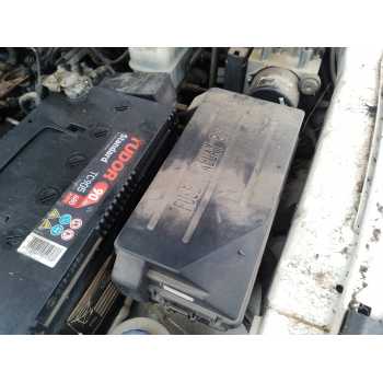 CAJA RELES / FUSIBLES 
