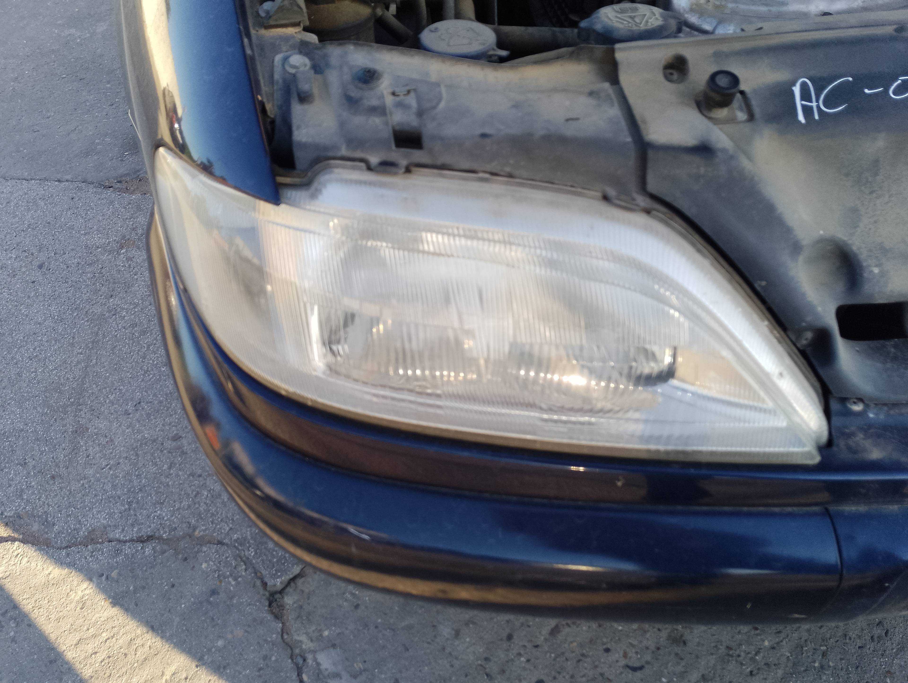 Recambio de faro derecho para citroën xsara berlina 1.6 image referencia OEM IAM   
