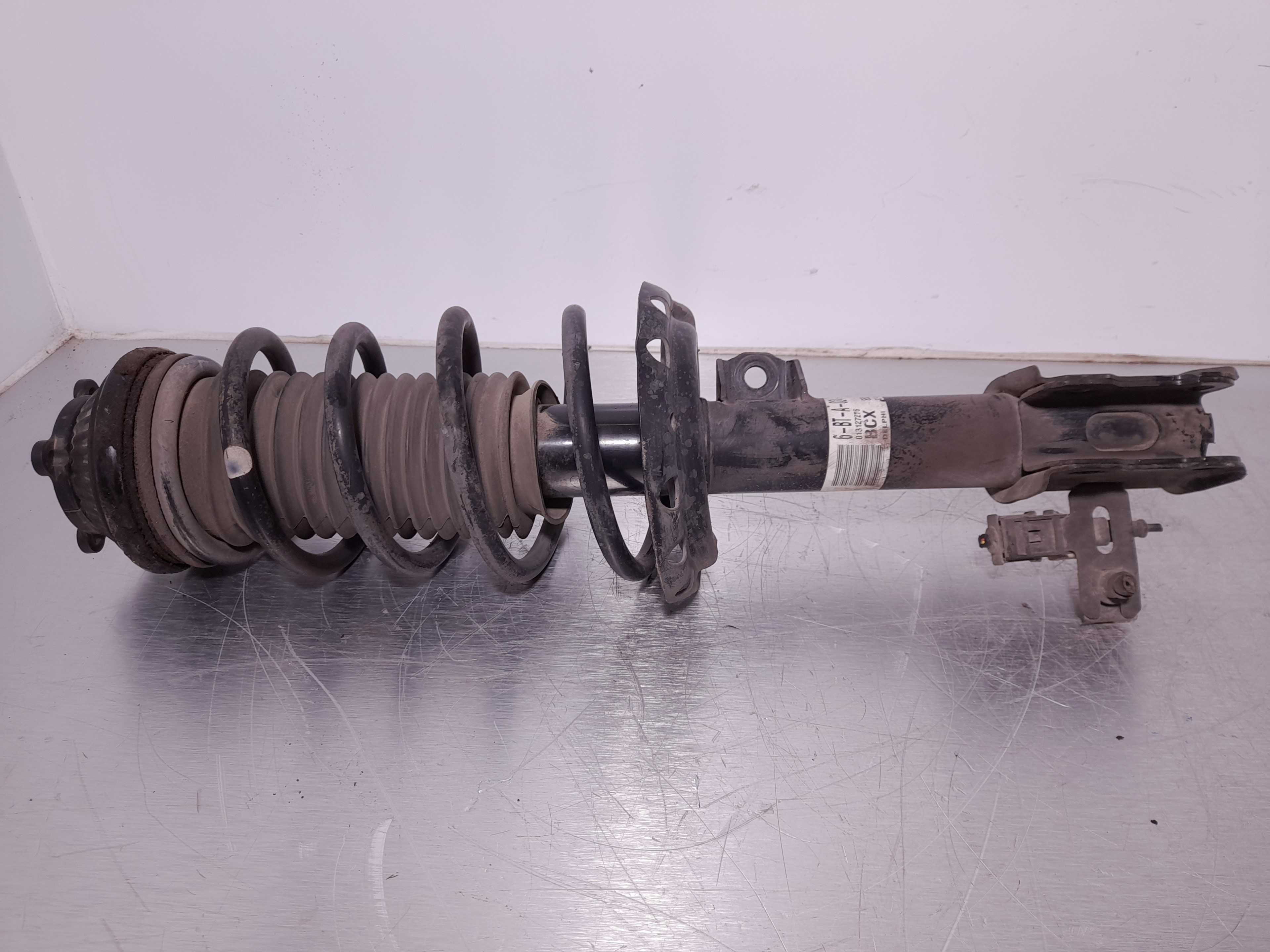 Recambio de amortiguador delantero izquierdo para opel astra h ber. cosmo referencia OEM IAM 013127276 DELPHI 