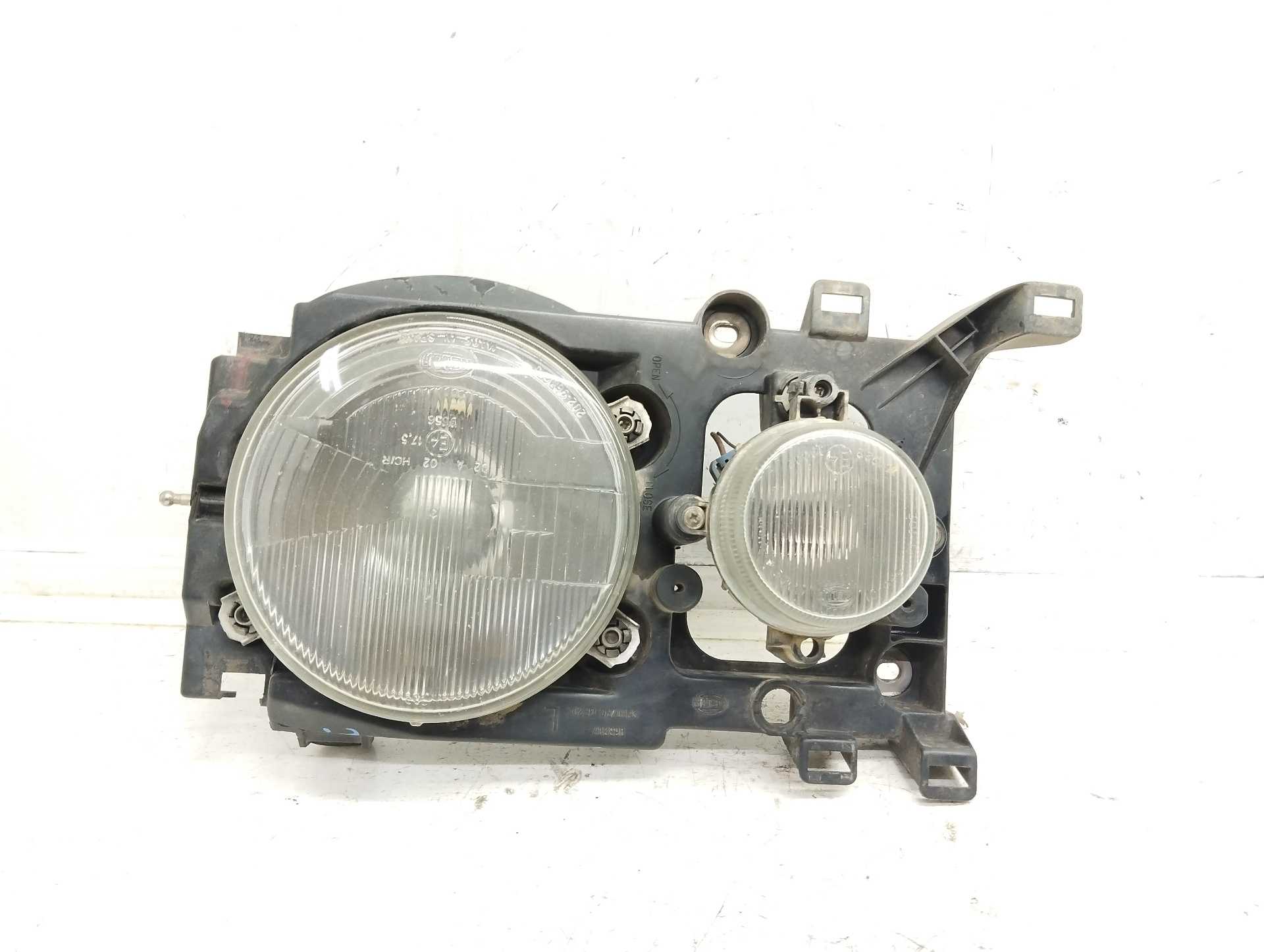 Recambio de faro derecho para nissan terrano/terrano.ii (r20) avenue referencia OEM IAM 963287  