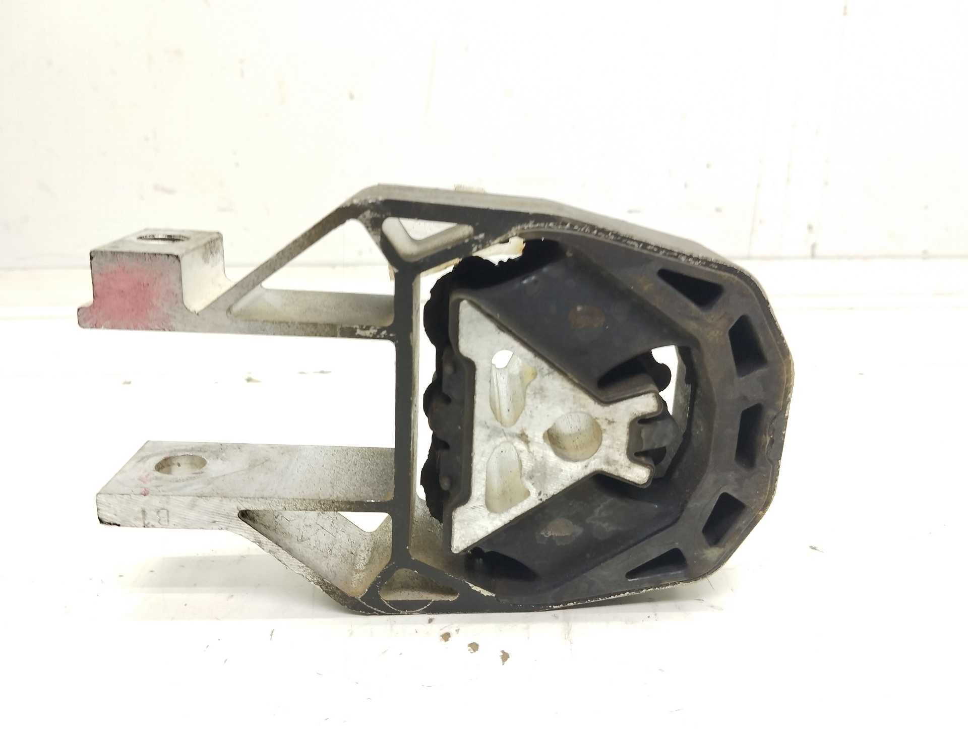 Recambio de soporte motor trasero para ford focus c-max (cap) ambiente (d) referencia OEM IAM AV616P032AC  