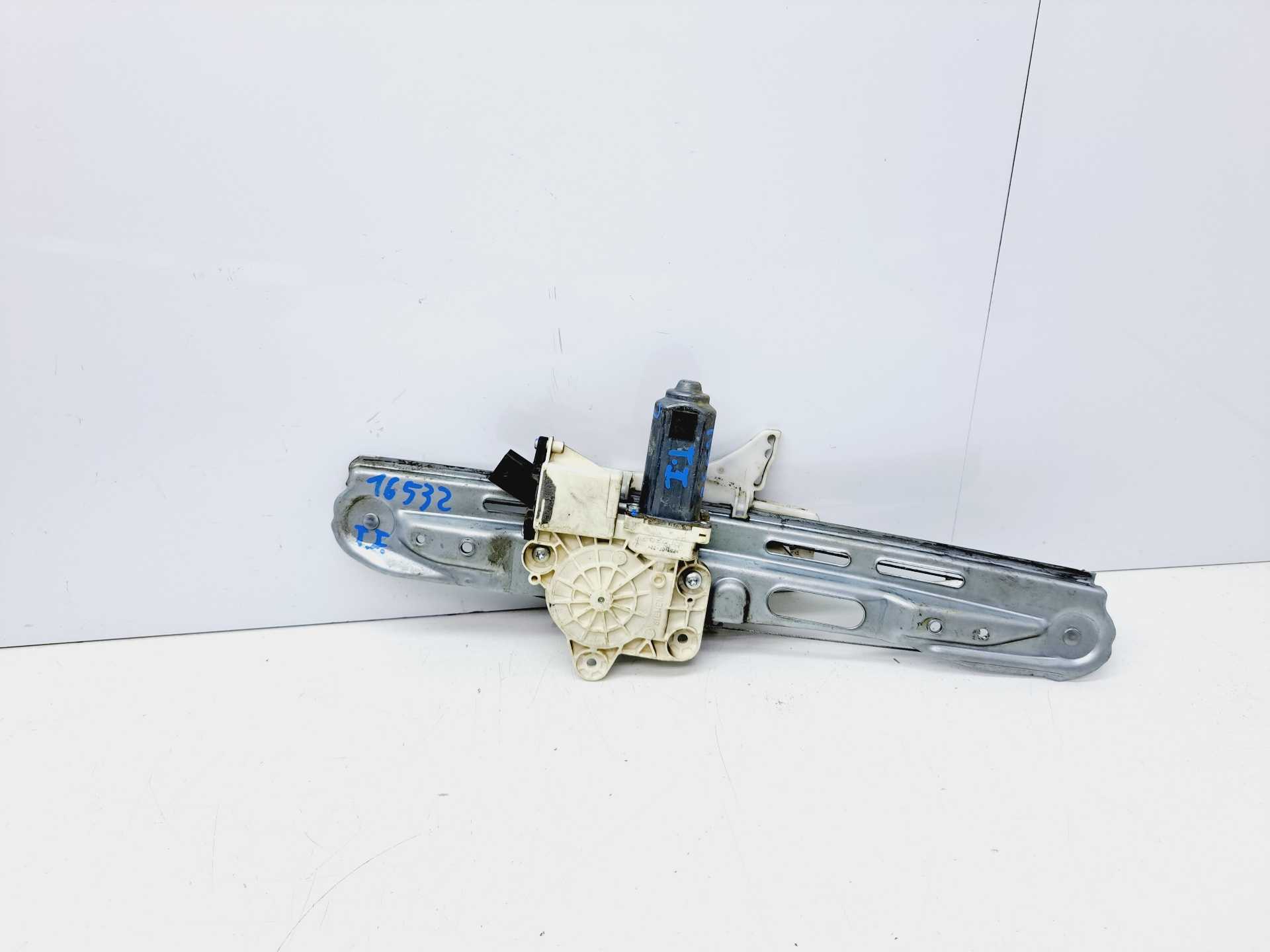 Recambio de elevalunas trasero izquierdo para opel vectra c berlina cosmo referencia OEM IAM 24414776 BROSE 