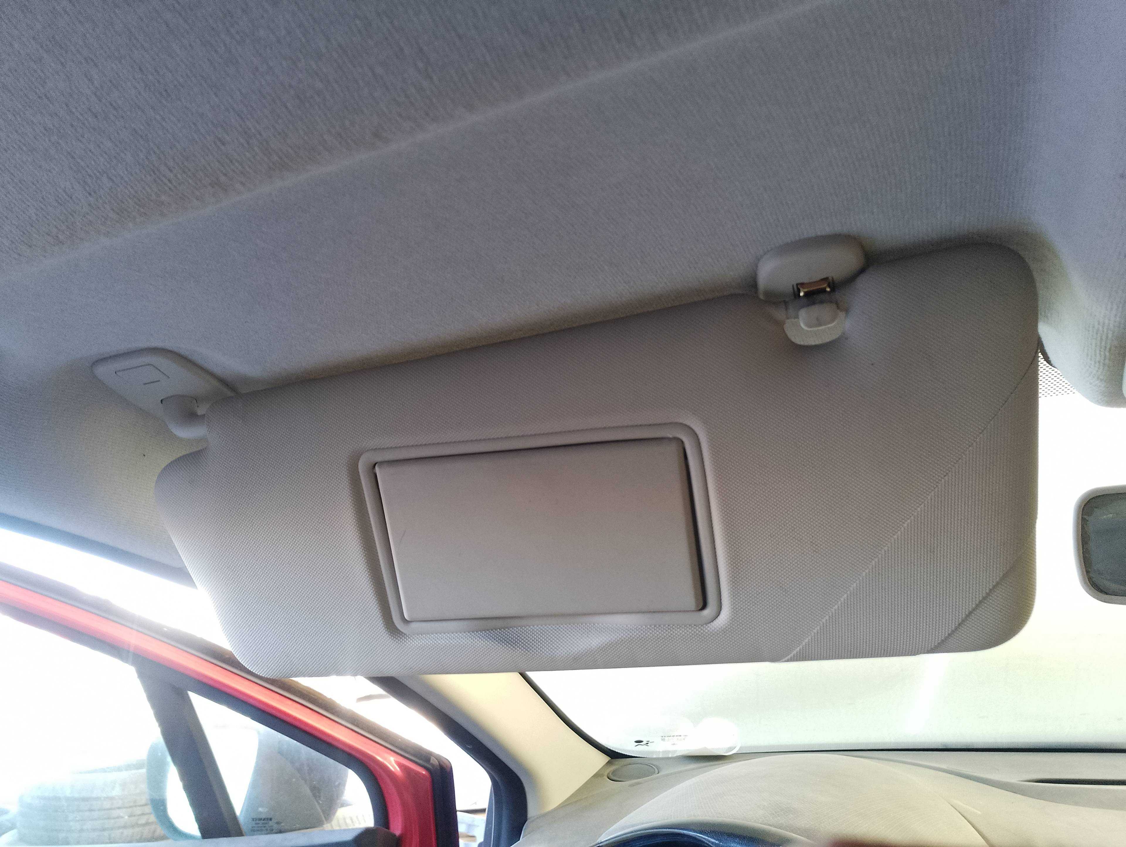 Recambio de parasol izquierdo para renault clio iv 1.5 dci referencia OEM IAM   