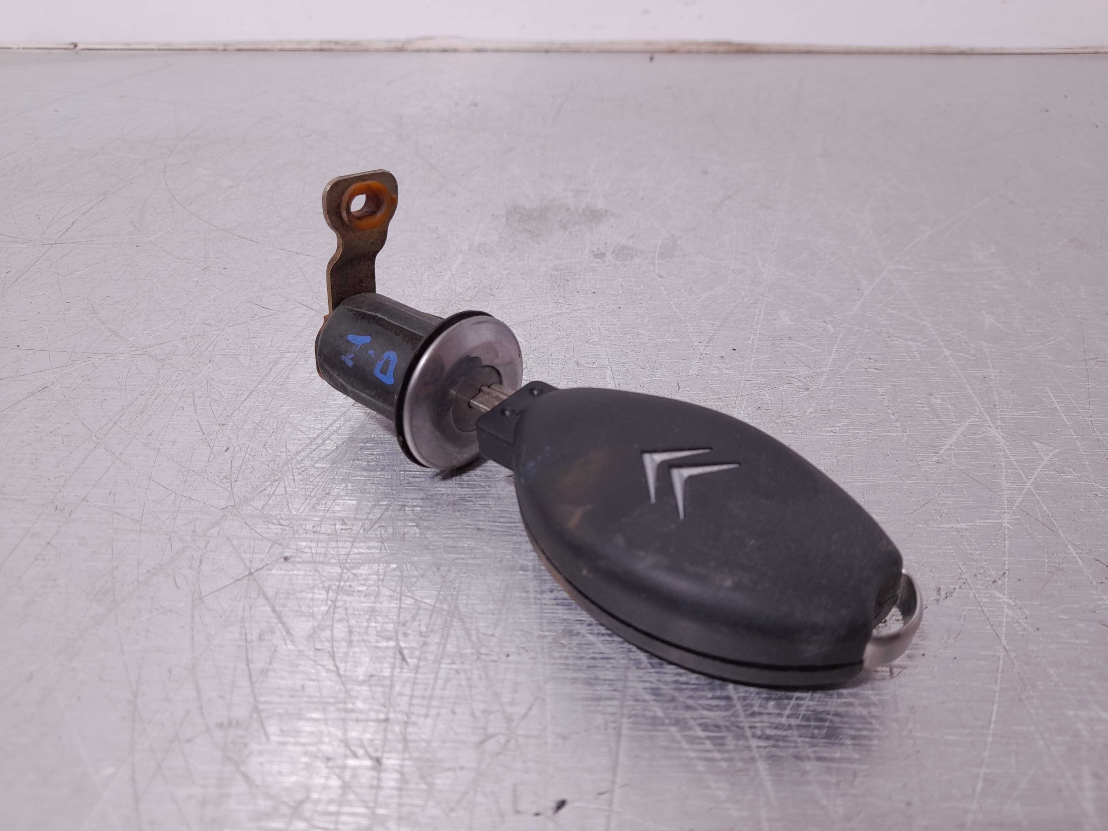 Recambio de bombin puerta delantera izquierda para citroën xsara berlina 2.0 hdi vivace (66kw) referencia OEM IAM   