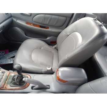 ASIENTO DELANTERO DERECHO 