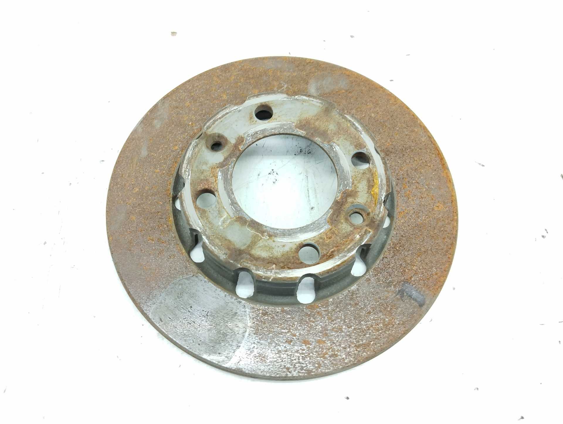 Recambio de disco freno trasero derecho para opel corsa f edition referencia OEM IAM   