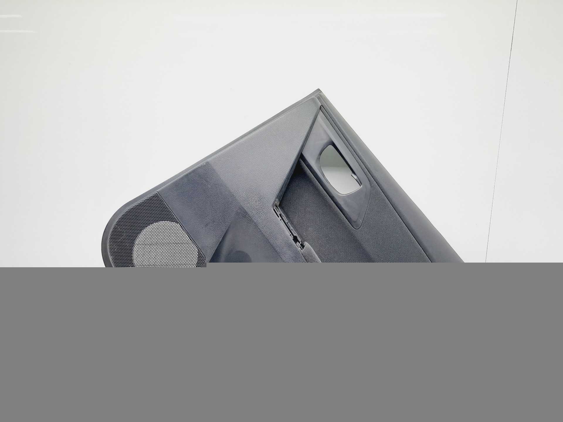 Recambio de guarnecido puerta trasera derecha para toyota auris 1.8 16v (híbrido) referencia OEM IAM 6777502380 7364608 