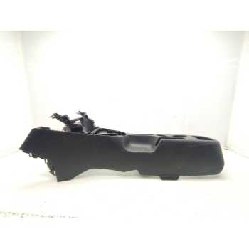 Recambio de consola central para mazda cx-3 center-line referencia OEM IAM D10V64420C02  