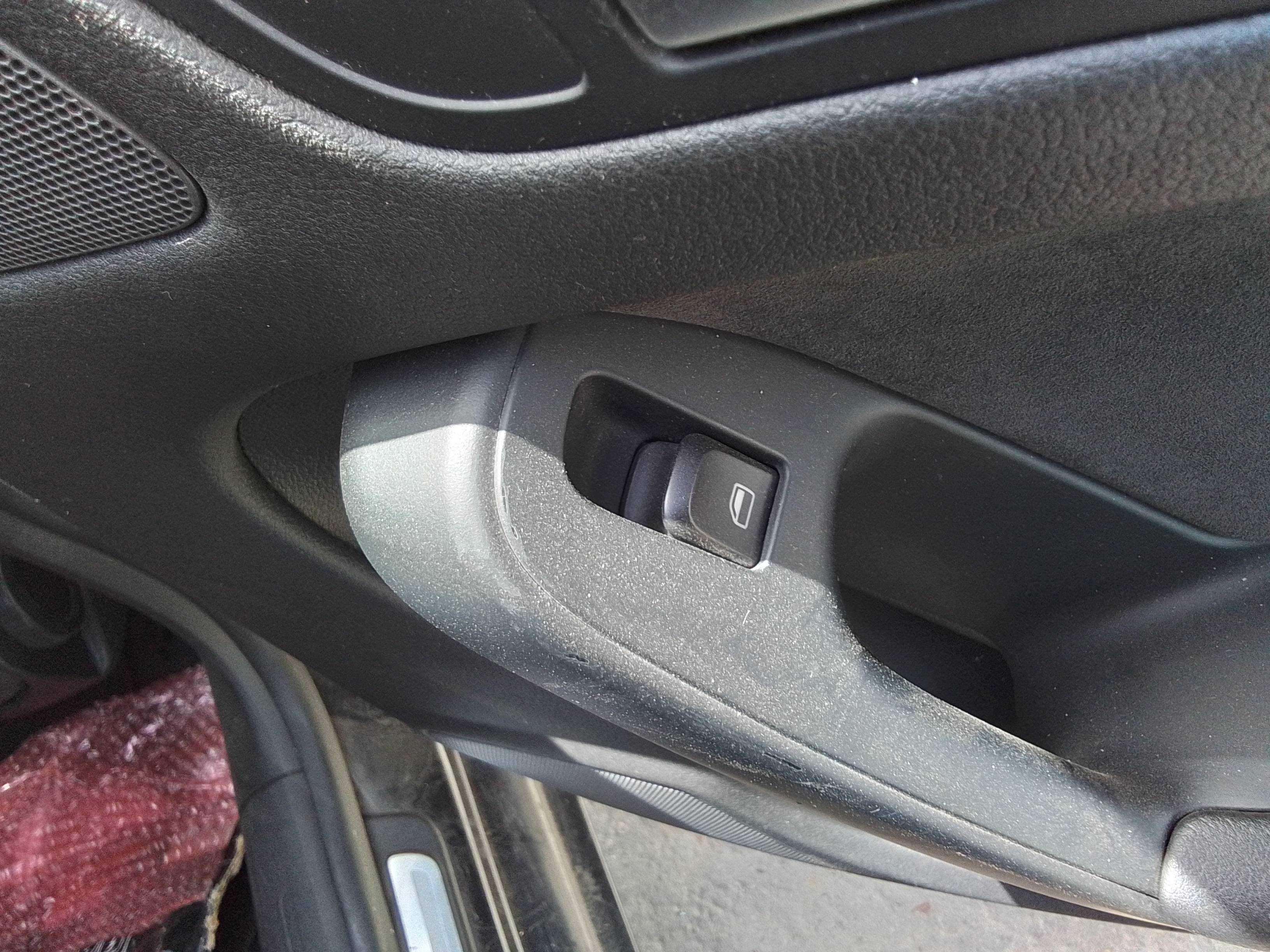 Recambio de mando elevalunas trasero derecho para audi a5 sportback (8t) 2.0 16v tfsi referencia OEM IAM   