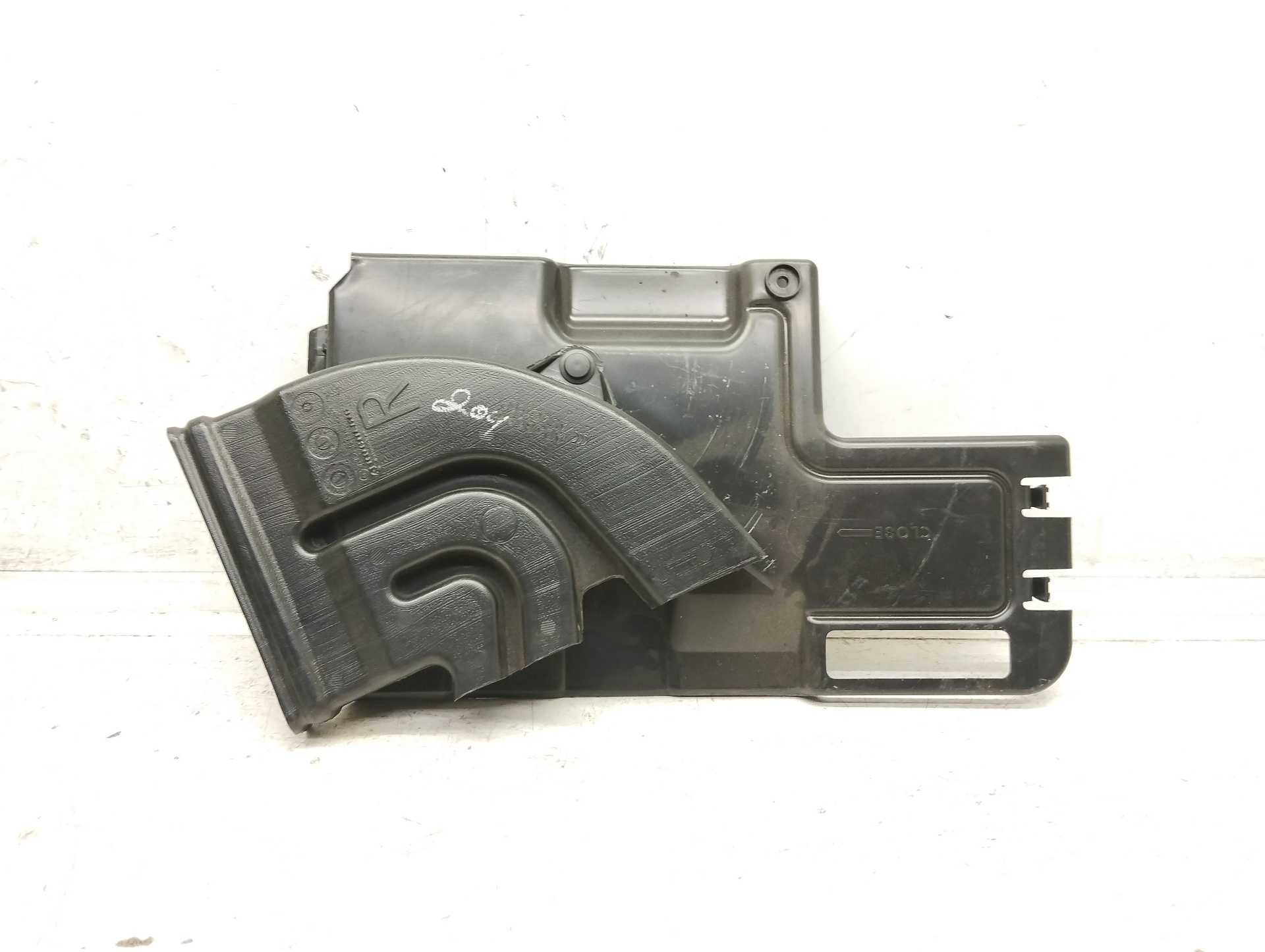 Recambio de molduras delanteras para mercedes-benz clase gle (w166) gle 350 d 4matic referencia OEM IAM A1666800804  