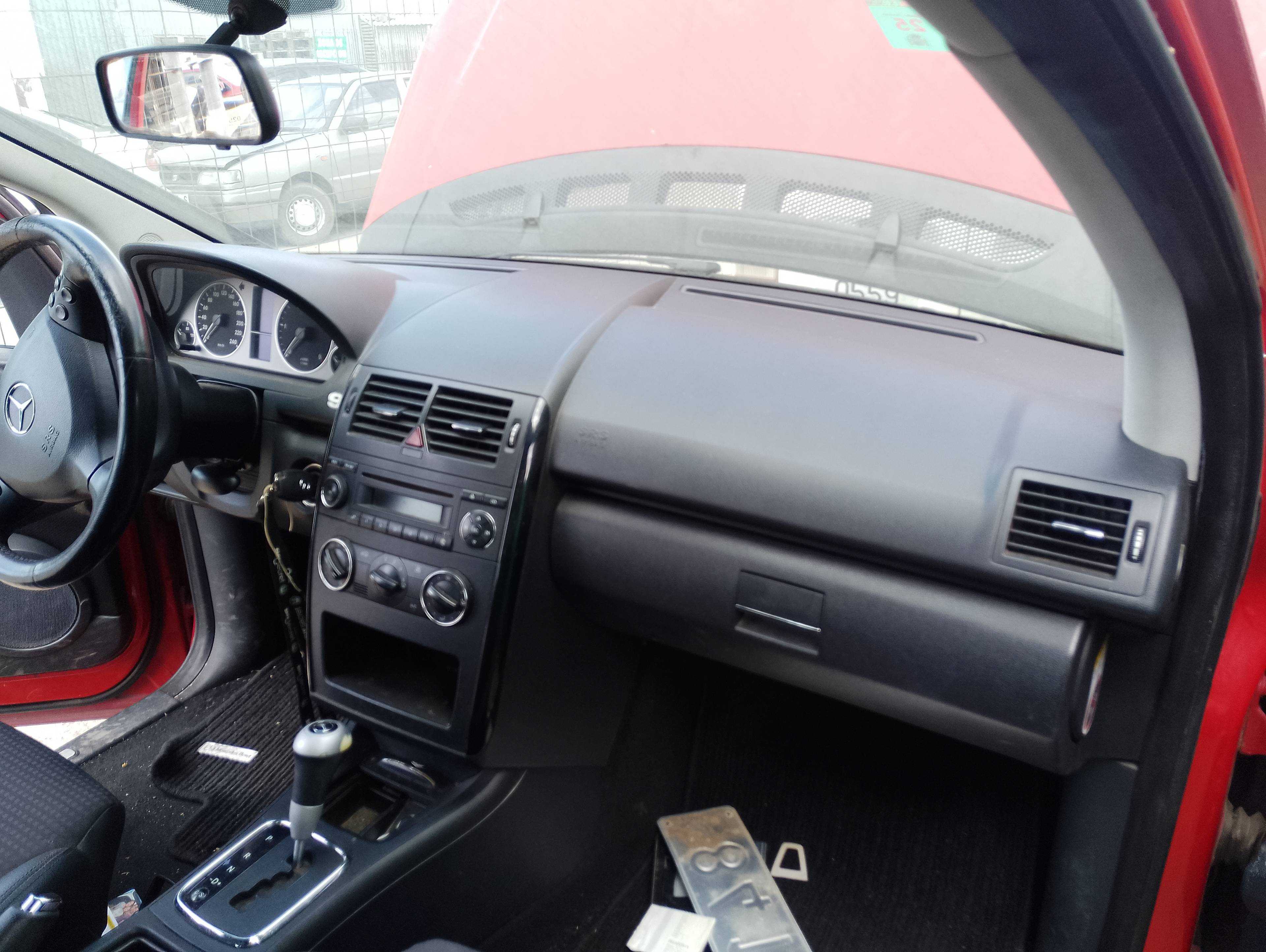 Recambio de salpicadero para mercedes-benz clase a (w169) a 160 cdi a-edition referencia OEM IAM   