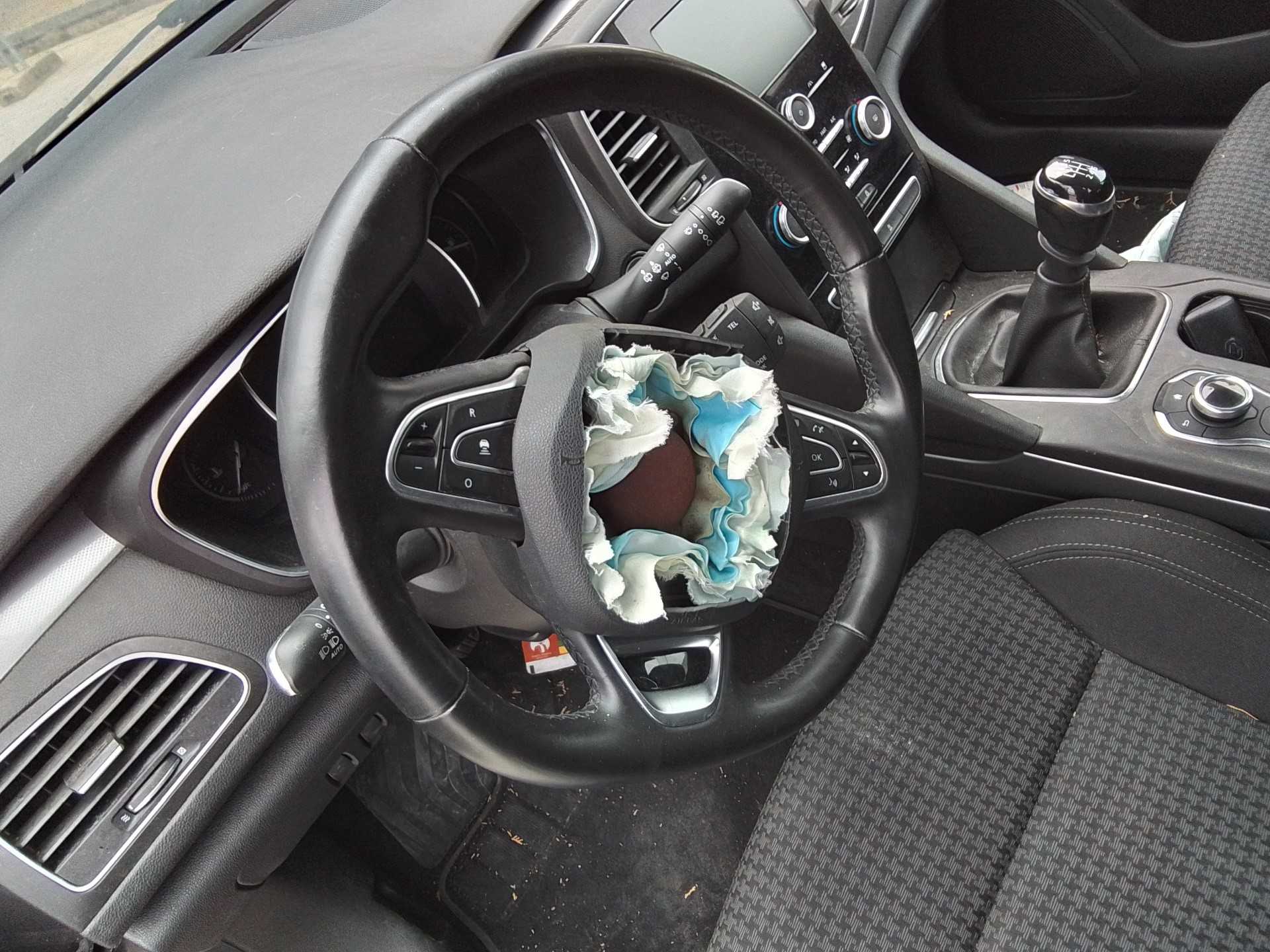 Recambio de volante para renault talisman grandtour intens referencia OEM IAM   