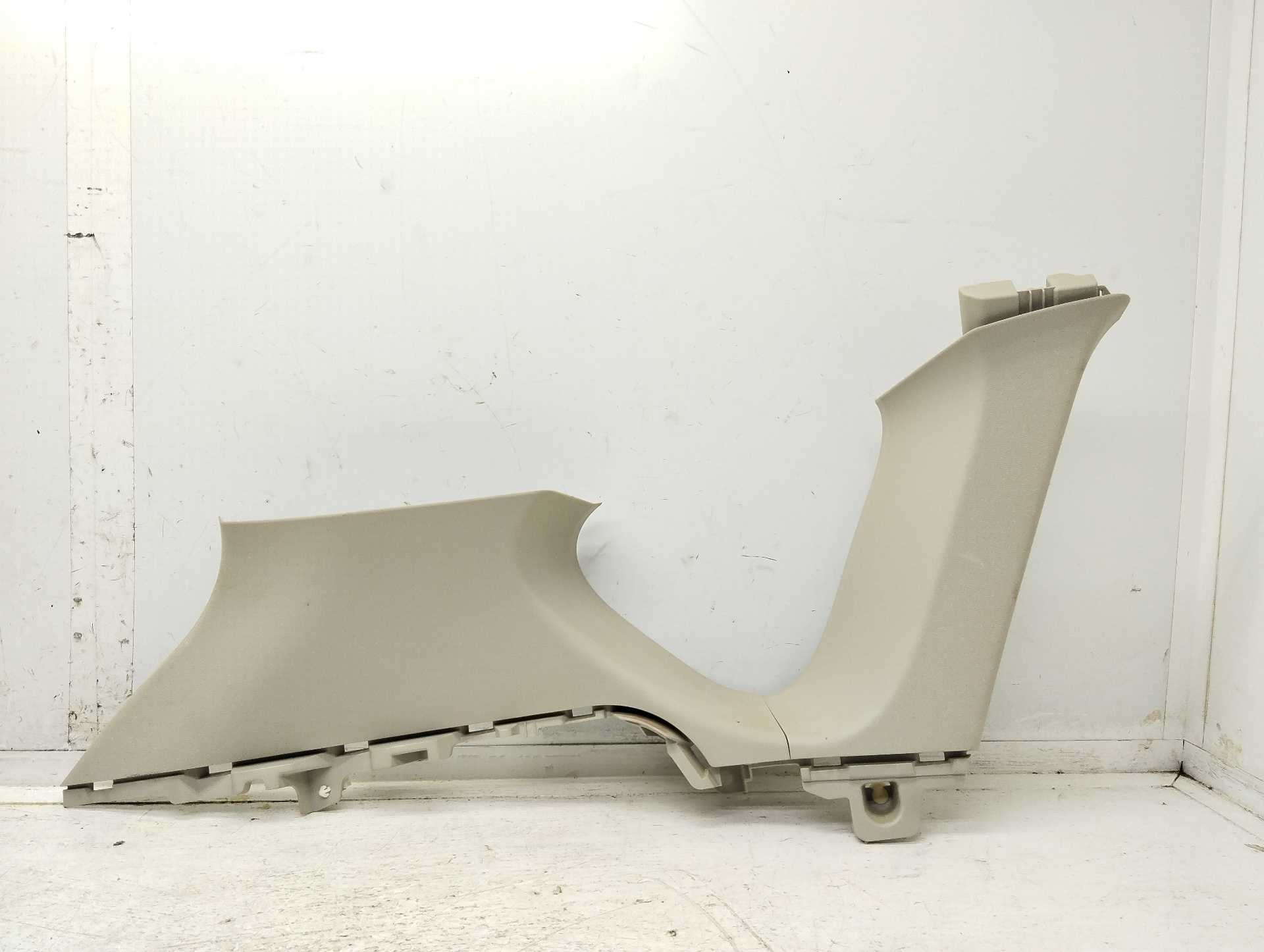 Recambio de moldura interior para mazda cx-5 center-line 2wd referencia OEM IAM KD45468290  