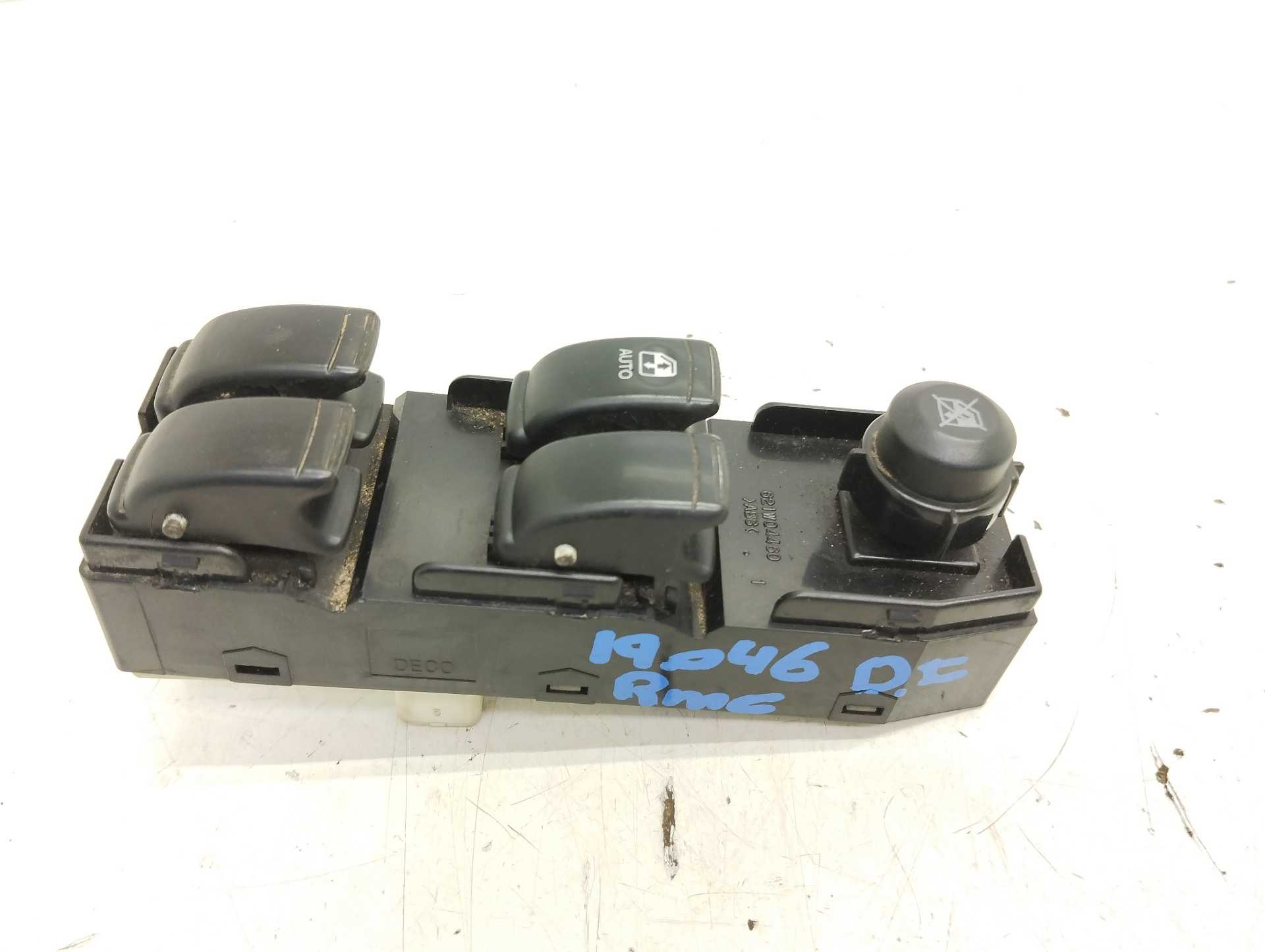 Recambio de mando elevalunas delantero izquierdo para daewoo nubira berlina se referencia OEM IAM 621W04460  
