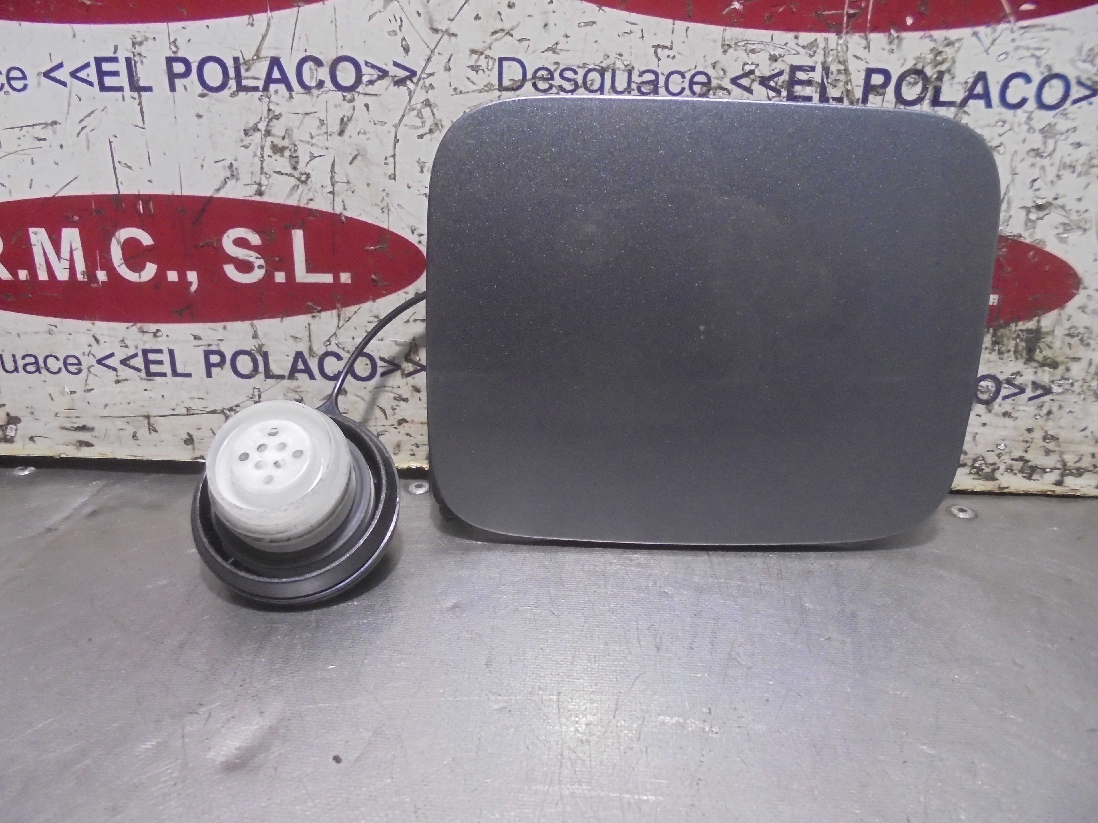 Recambio de tapa exterior combustible para nissan juke (f15) acenta referencia OEM IAM 172211KA0A  
