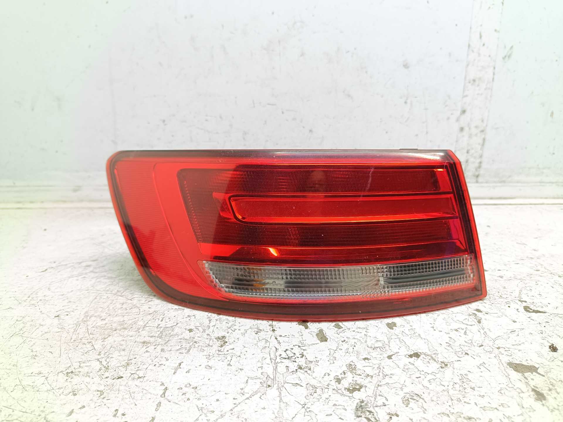 Recambio de piloto trasero izquierdo para audi a4 berlina (8w2) básico referencia OEM IAM 8W5945069A 2SK01224801 