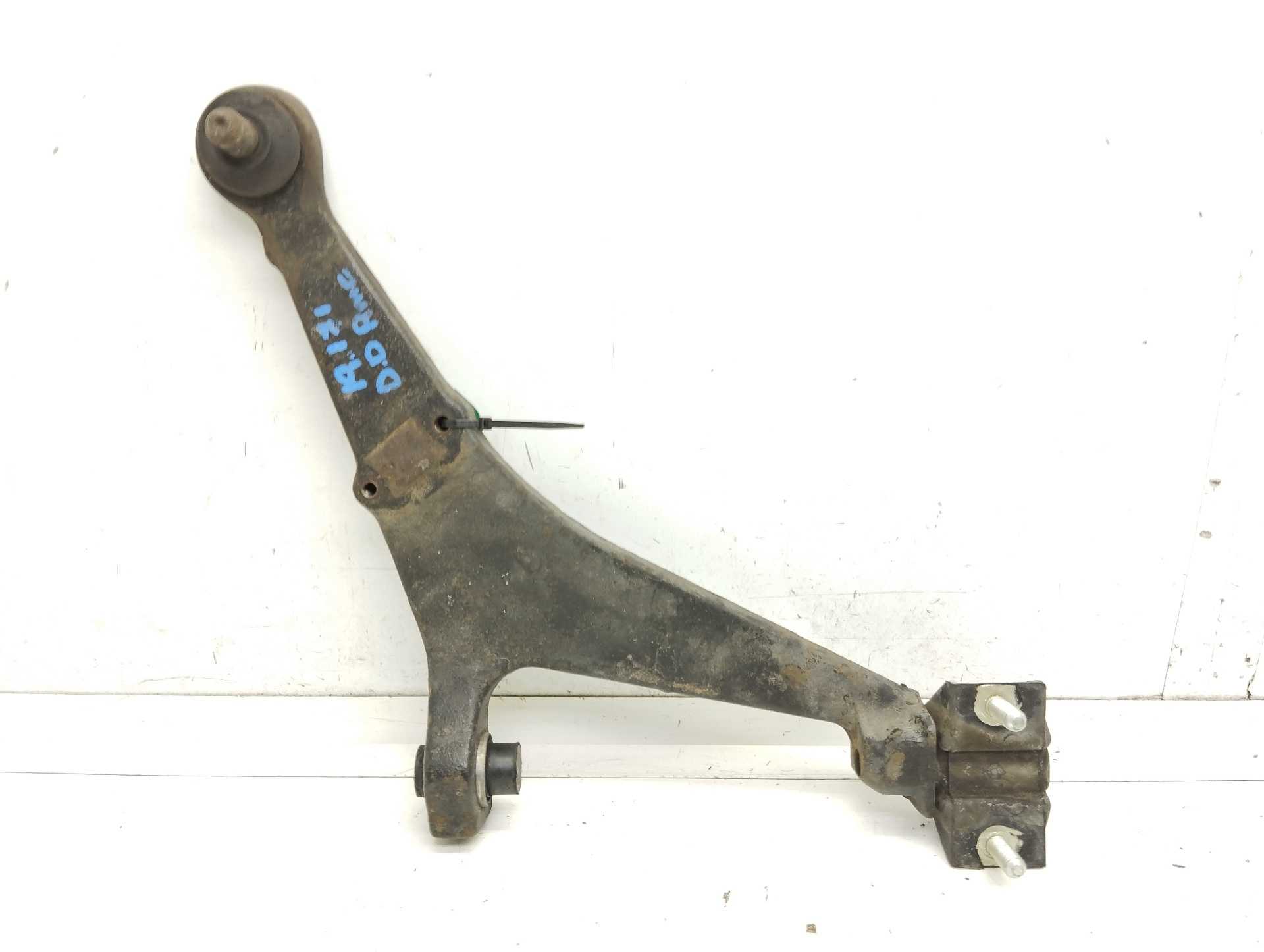 Recambio de brazo suspension inferior delantero derecho para citroën saxo 1.5 d sx referencia OEM IAM   
