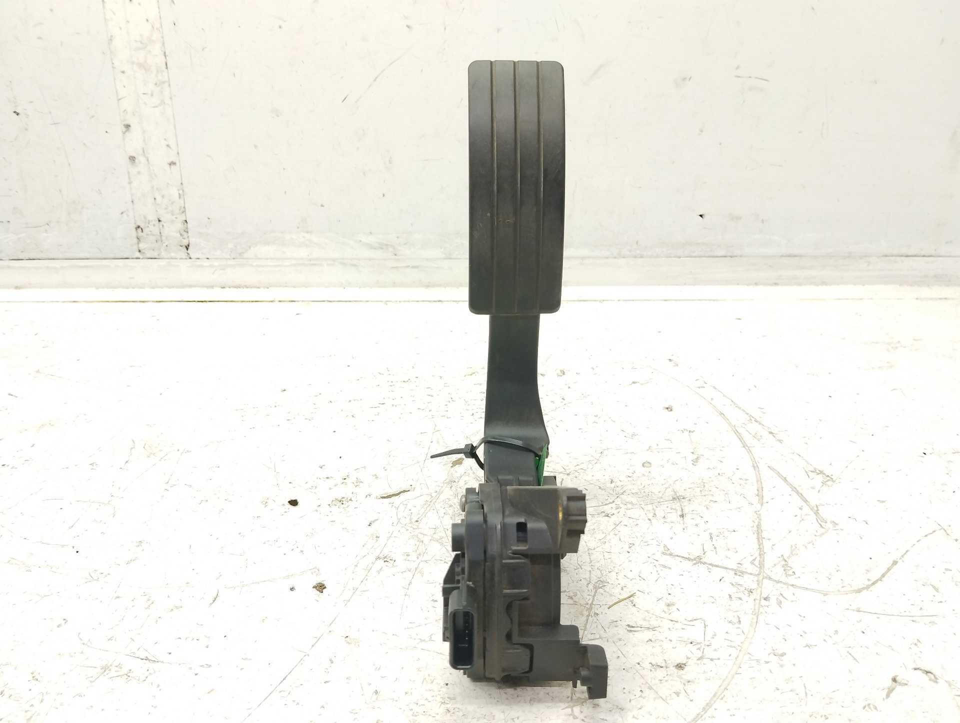 Recambio de pedal acelerador para renault clio iv 1.5 dci referencia OEM IAM 180029347R 6PV00997807 
