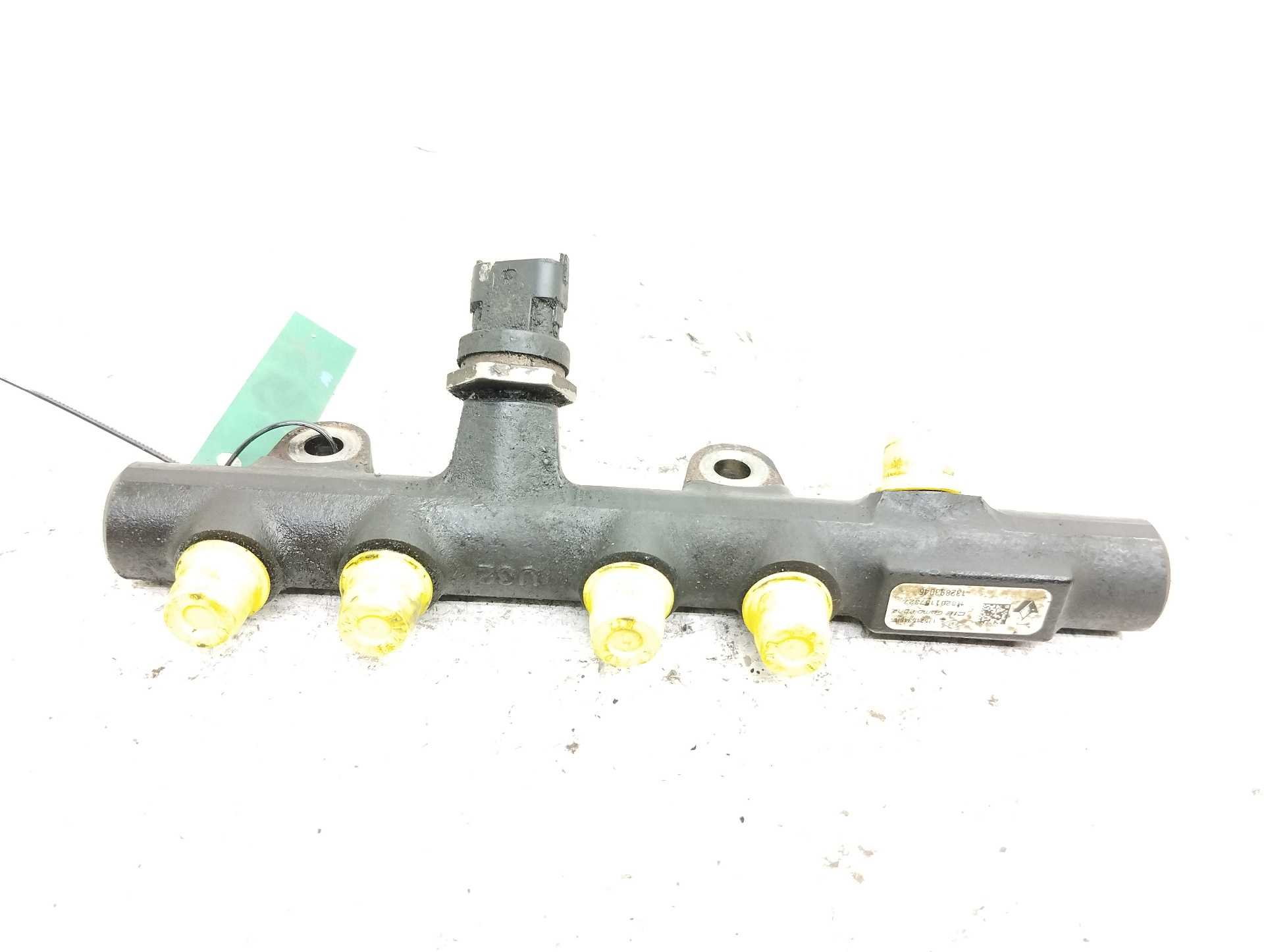 Recambio de rampa inyectora para renault kangoo expression referencia OEM IAM H8201157327 132893046 