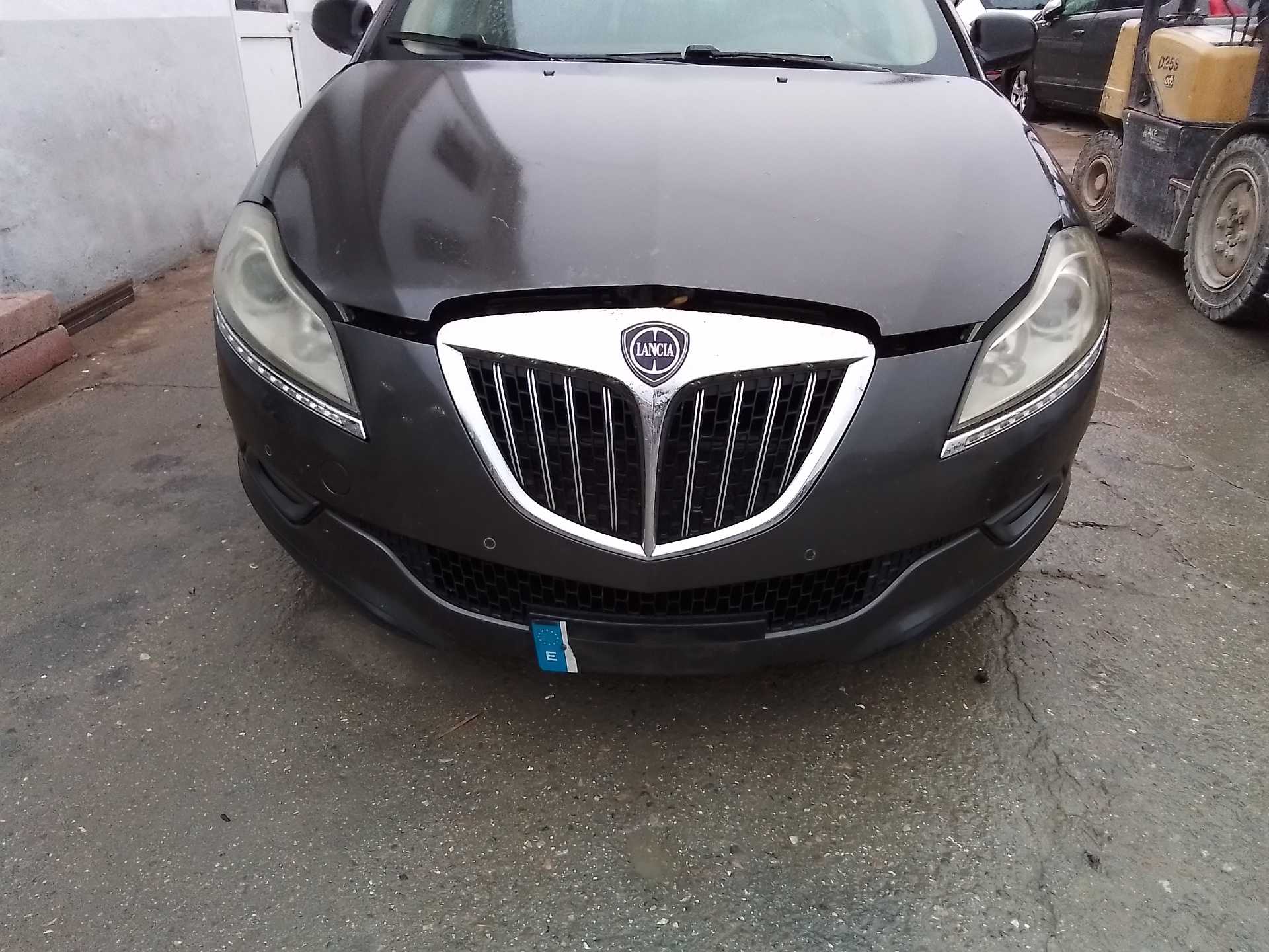 Recambio de paragolpes delantero para lancia delta (181) argento referencia OEM IAM   