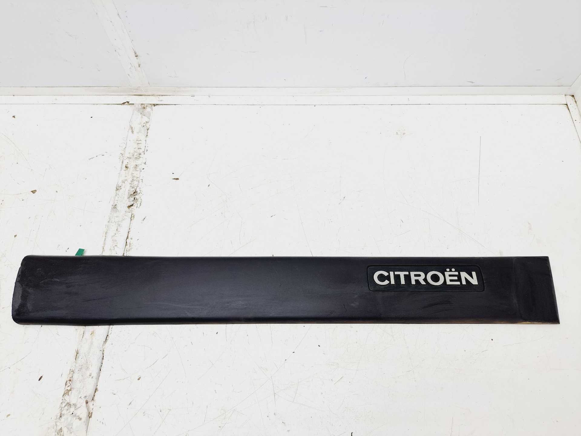 Recambio de moldura para citroën berlingo 1.9 d x familiar referencia OEM IAM 9619030477  