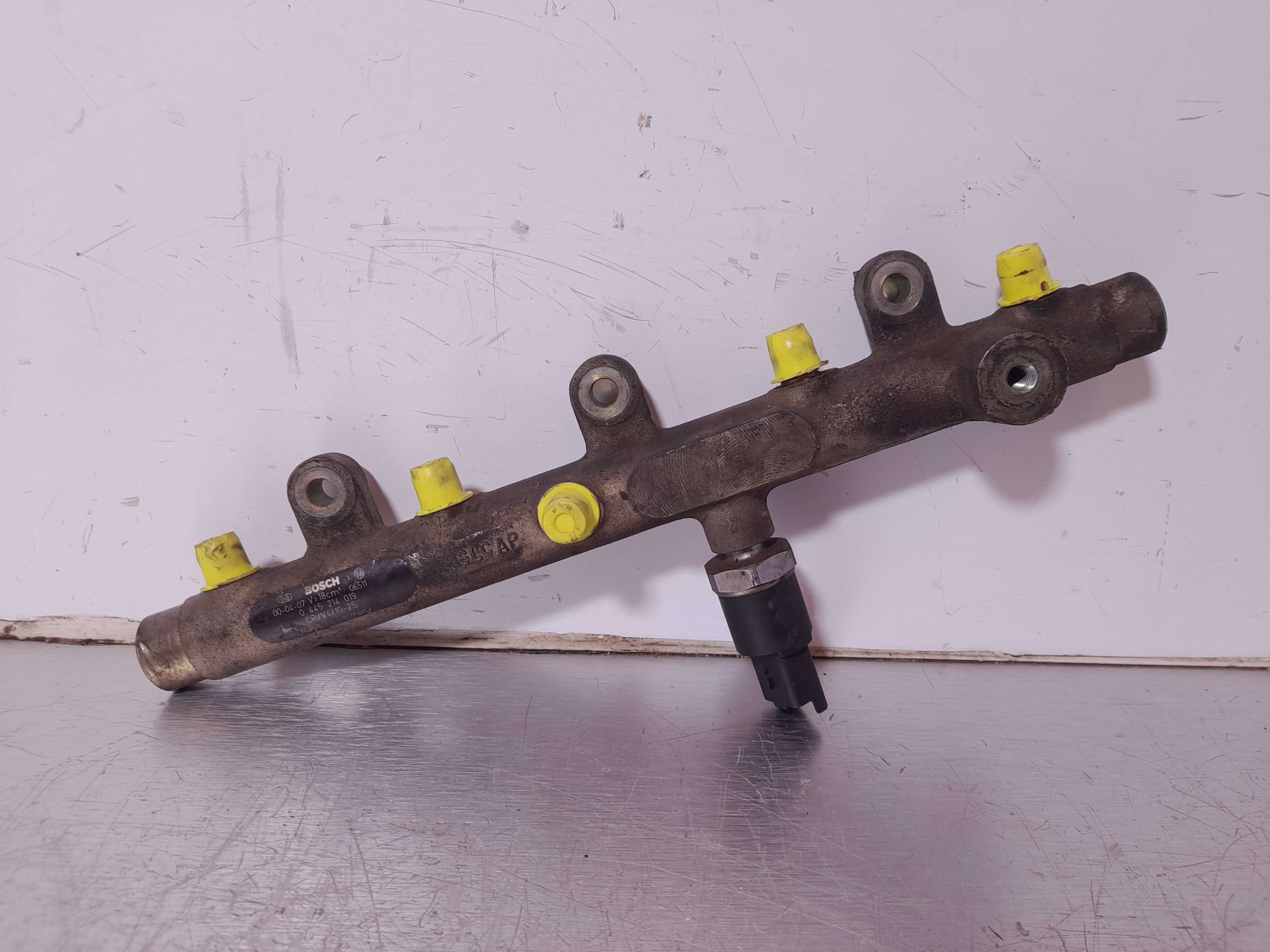 Recambio de rampa inyectora para peugeot 306 berlina 3/4/5 puertas (s2) xr referencia OEM IAM 0445214019 BOSCH 