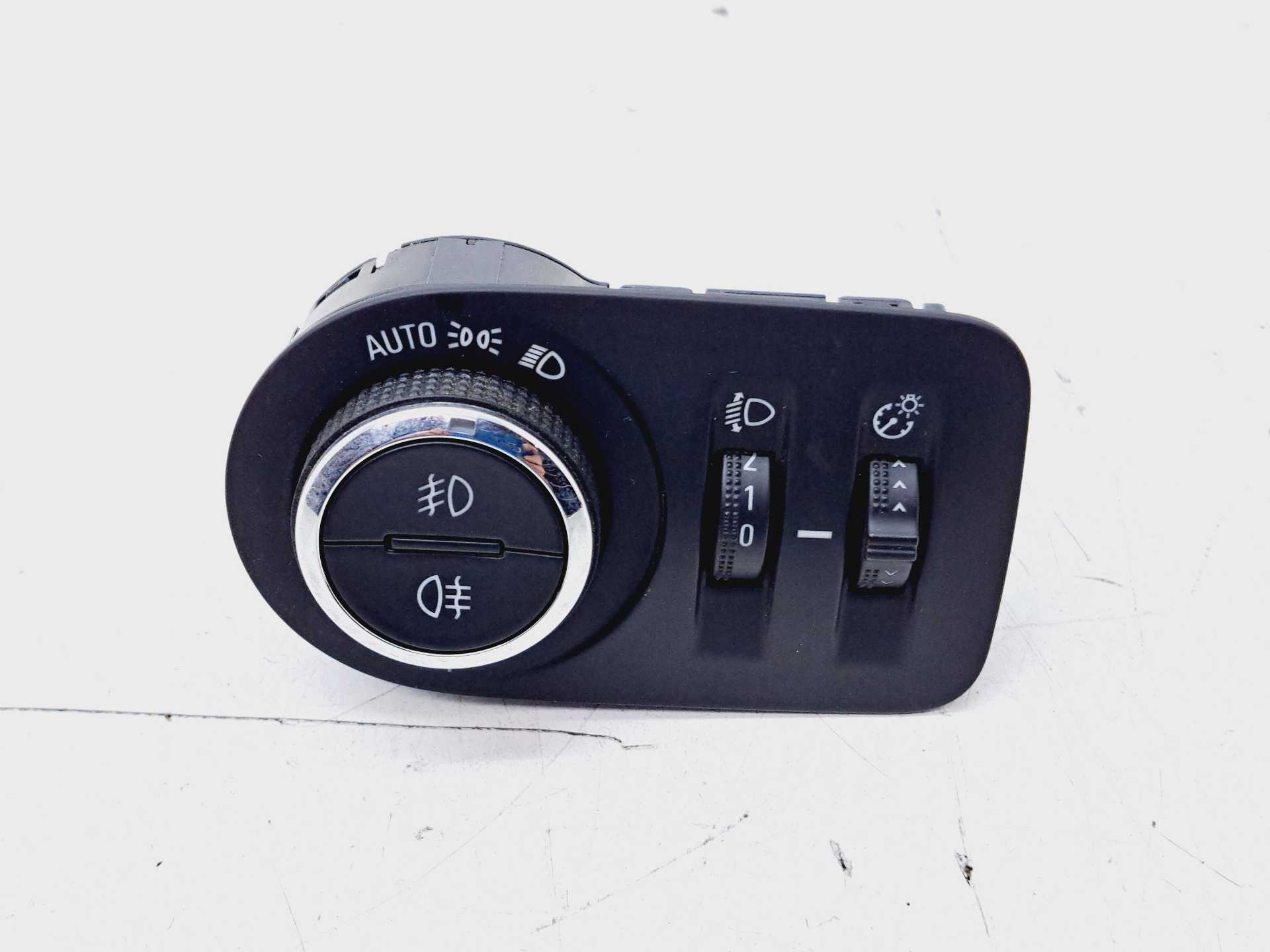 Recambio de mando luces para opel astra k lim. 5türig business referencia OEM IAM 13493472  