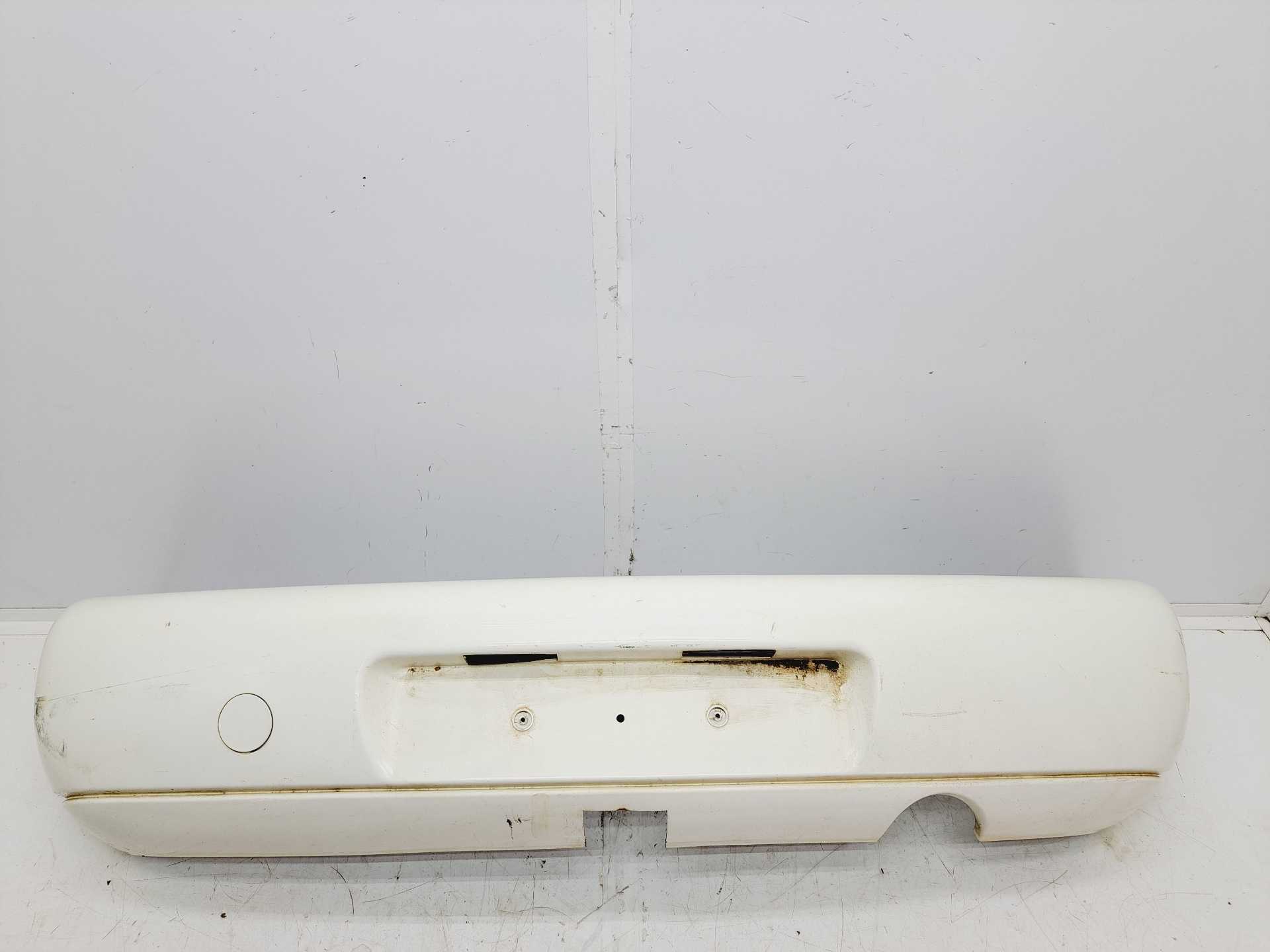 Recambio de paragolpes trasero para ford fiesta berlina básico referencia OEM IAM YS6117K823B  