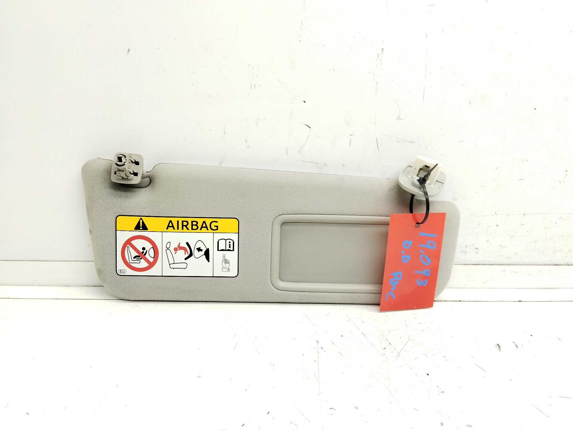 Recambio de parasol derecho para toyota prius+ advance referencia OEM IAM 7431047320B0  