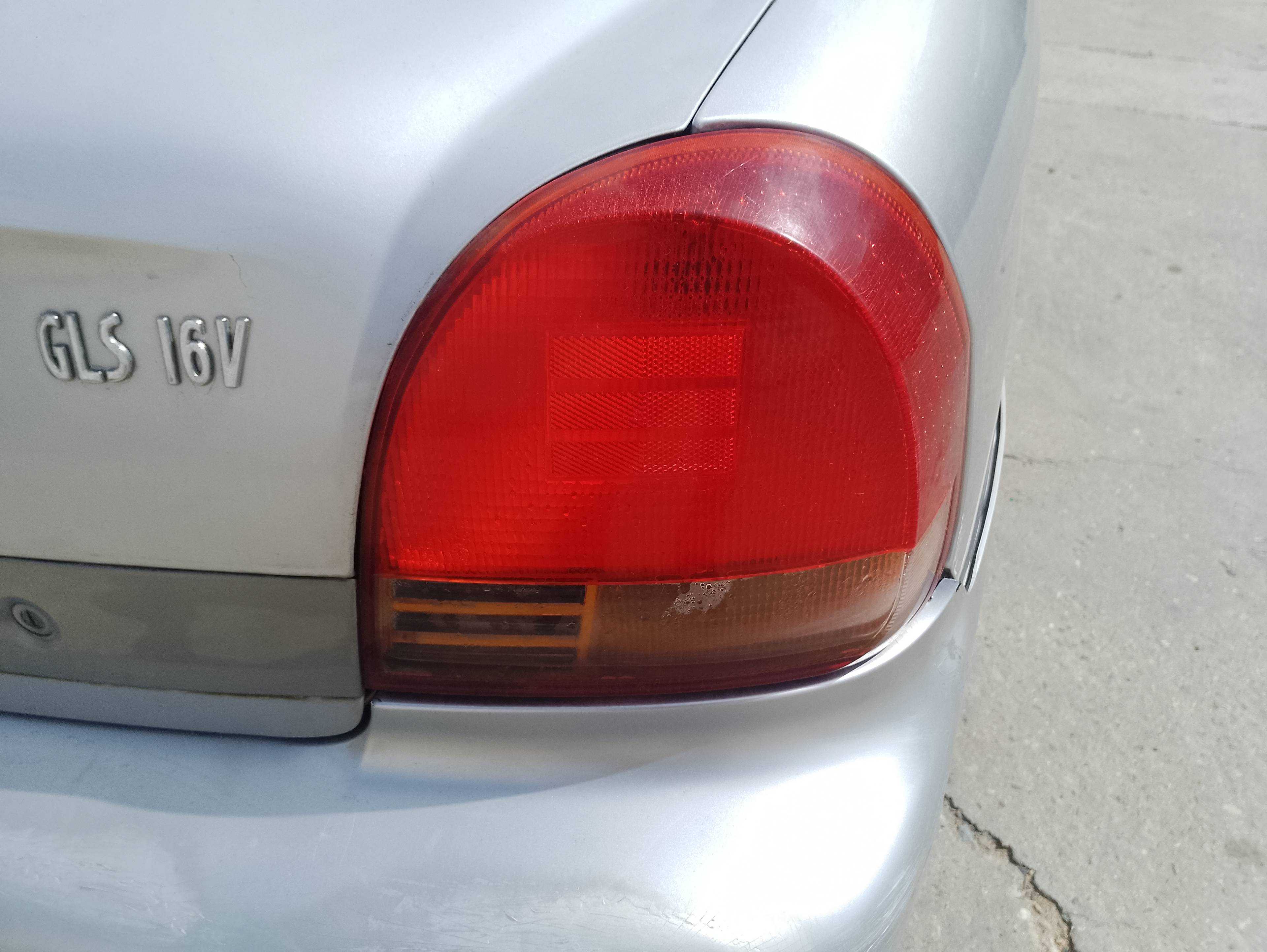 Recambio de piloto trasero derecho para hyundai sonata (y4) 2.0i 16v gls referencia OEM IAM   