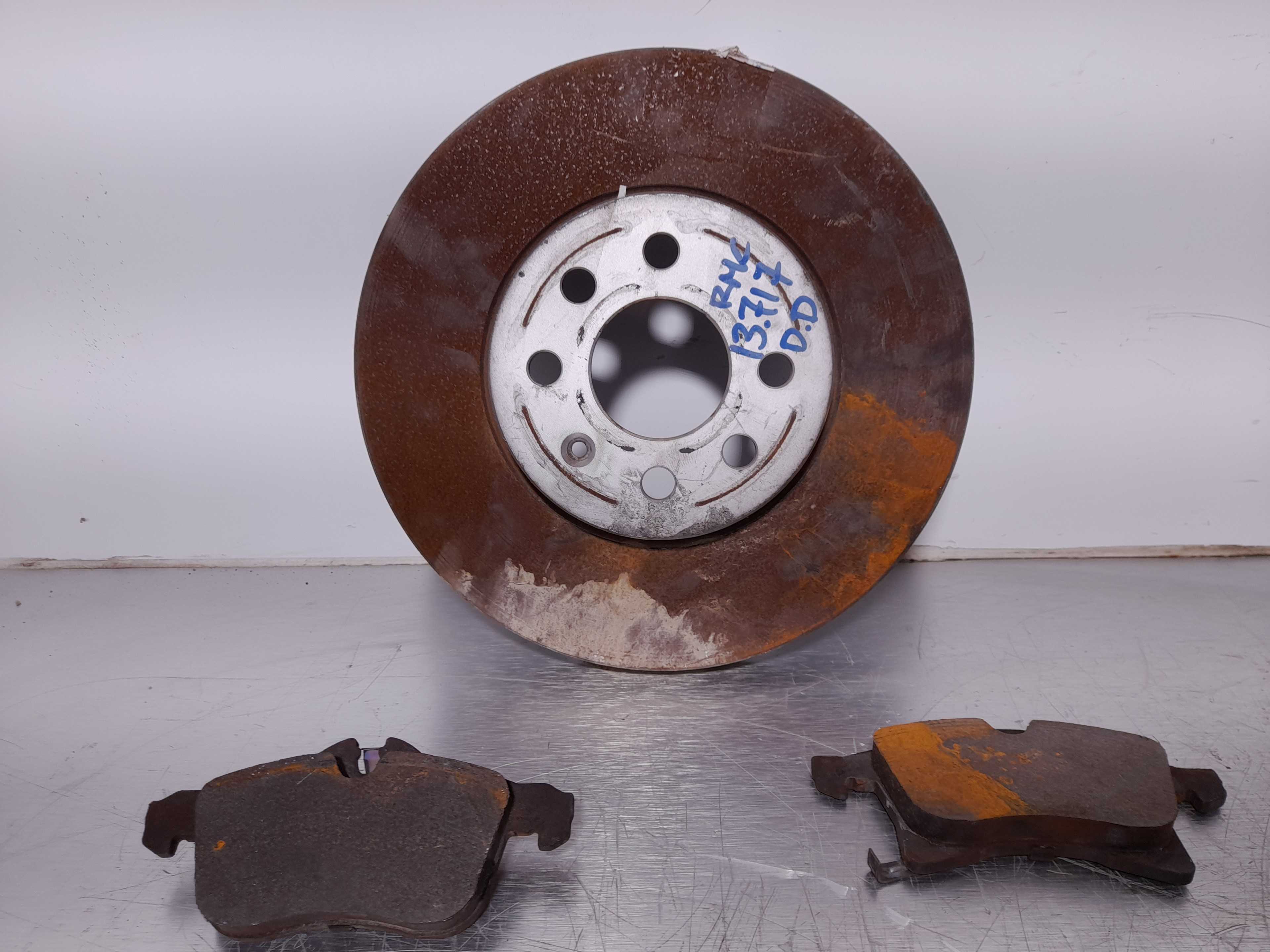 Recambio de disco freno delantero izquierdo para opel astra h ber. cosmo referencia OEM IAM   