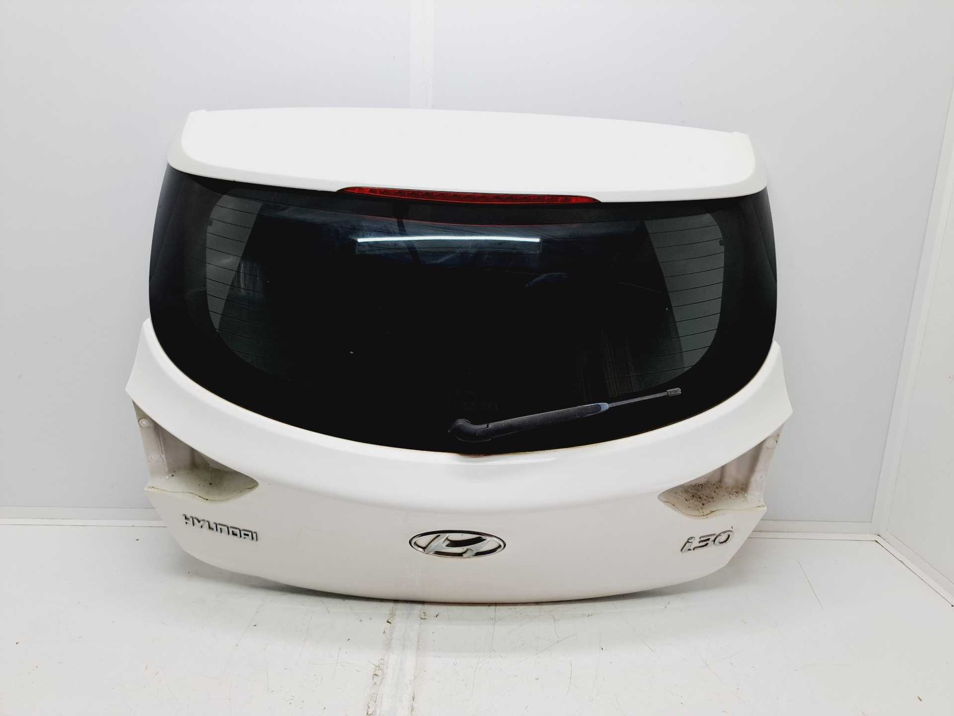 Recambio de porton trasero para hyundai i30 (gd) classic referencia OEM IAM   