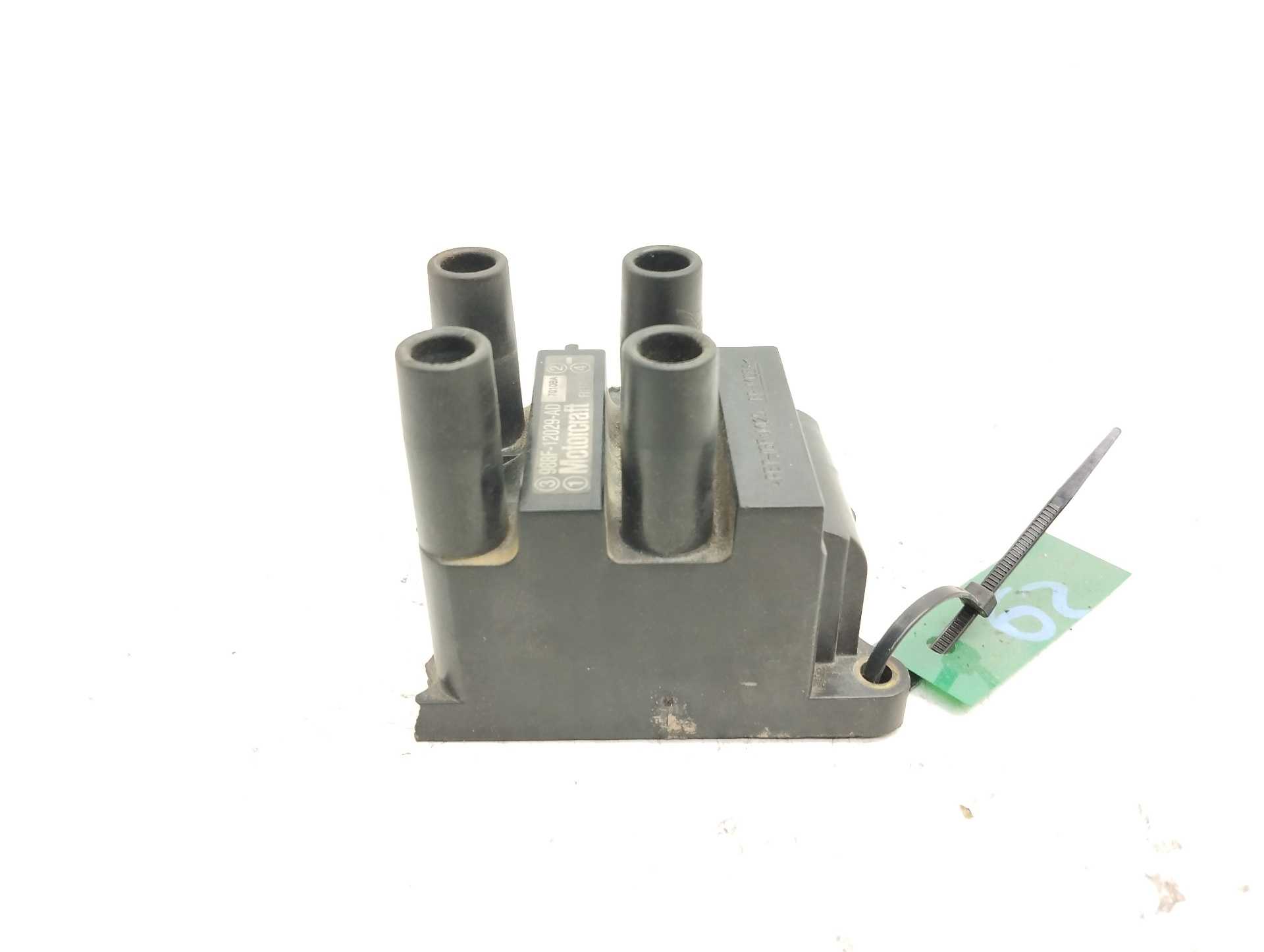 Recambio de bobina encendido para ford fiesta (cbk) ambiente referencia OEM IAM 988F12029AD  