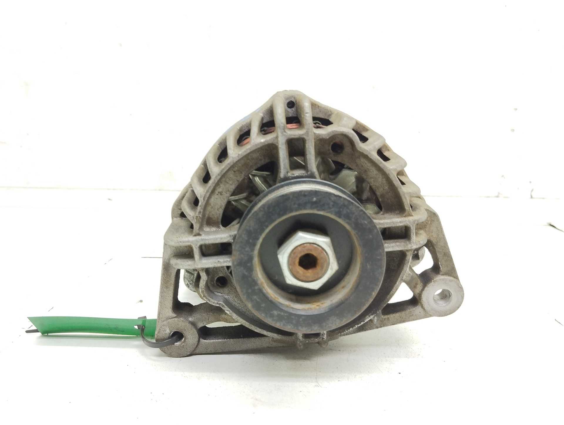 Recambio de alternador para ford fiesta berlina básico referencia OEM IAM 6332124  